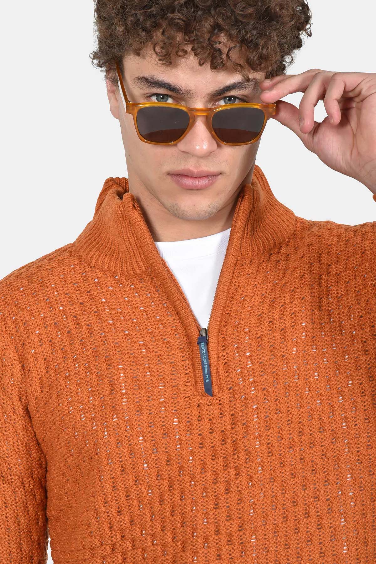 ανδρικό-πλεκτό-half-zip-normal-fit-με-ανάγλυφη-ύφανση