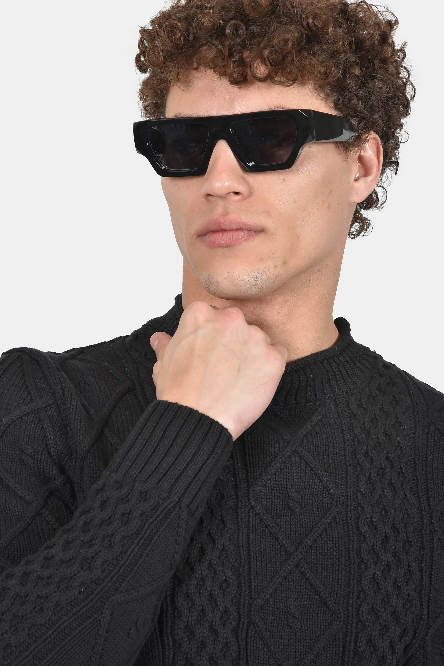 ανδρικό-πλεκτό-πουλόβερ-normal-fit-με-ανάγλυφη-πλέξη-100%-βαμβάκι