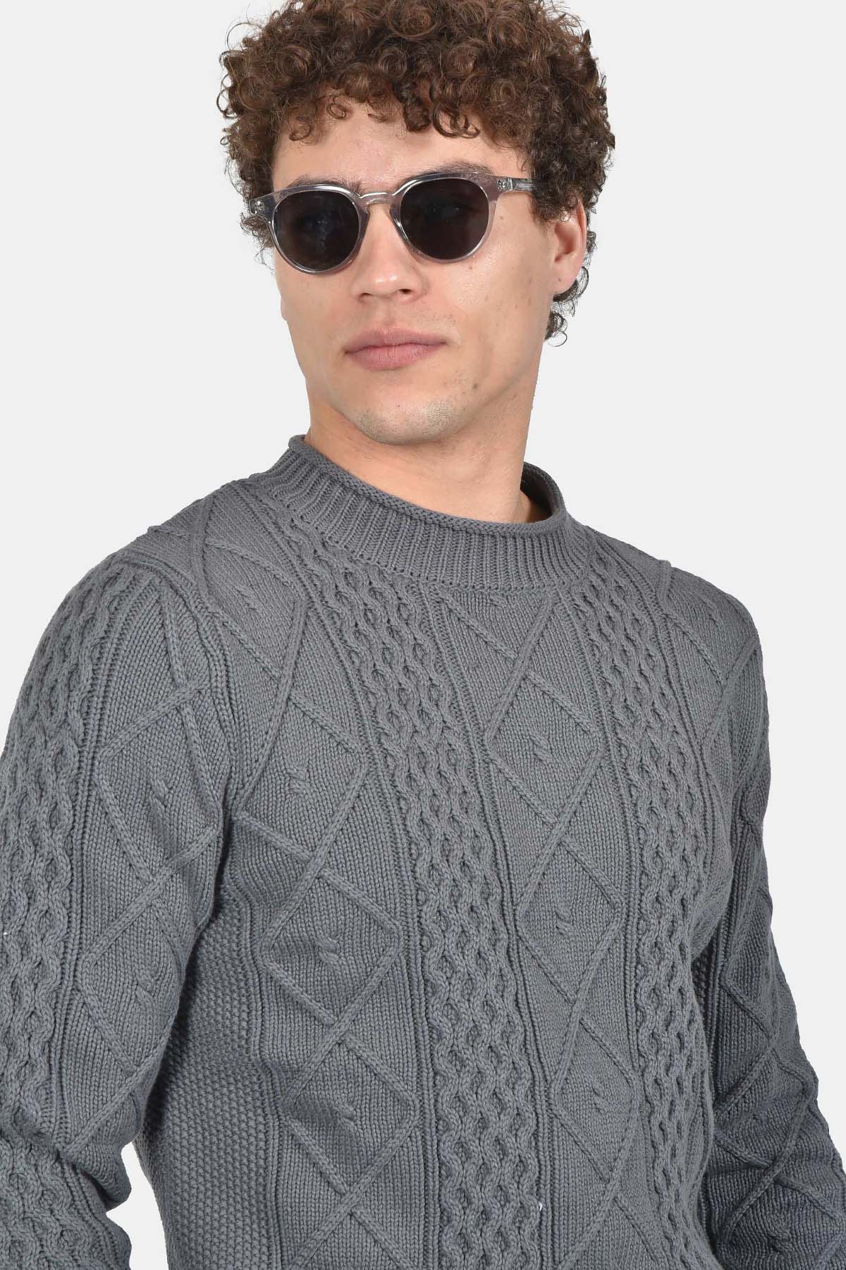 ανδρικό-πλεκτό-πουλόβερ-normal-fit-με-ανάγλυφη-πλέξη-100%-βαμβάκι