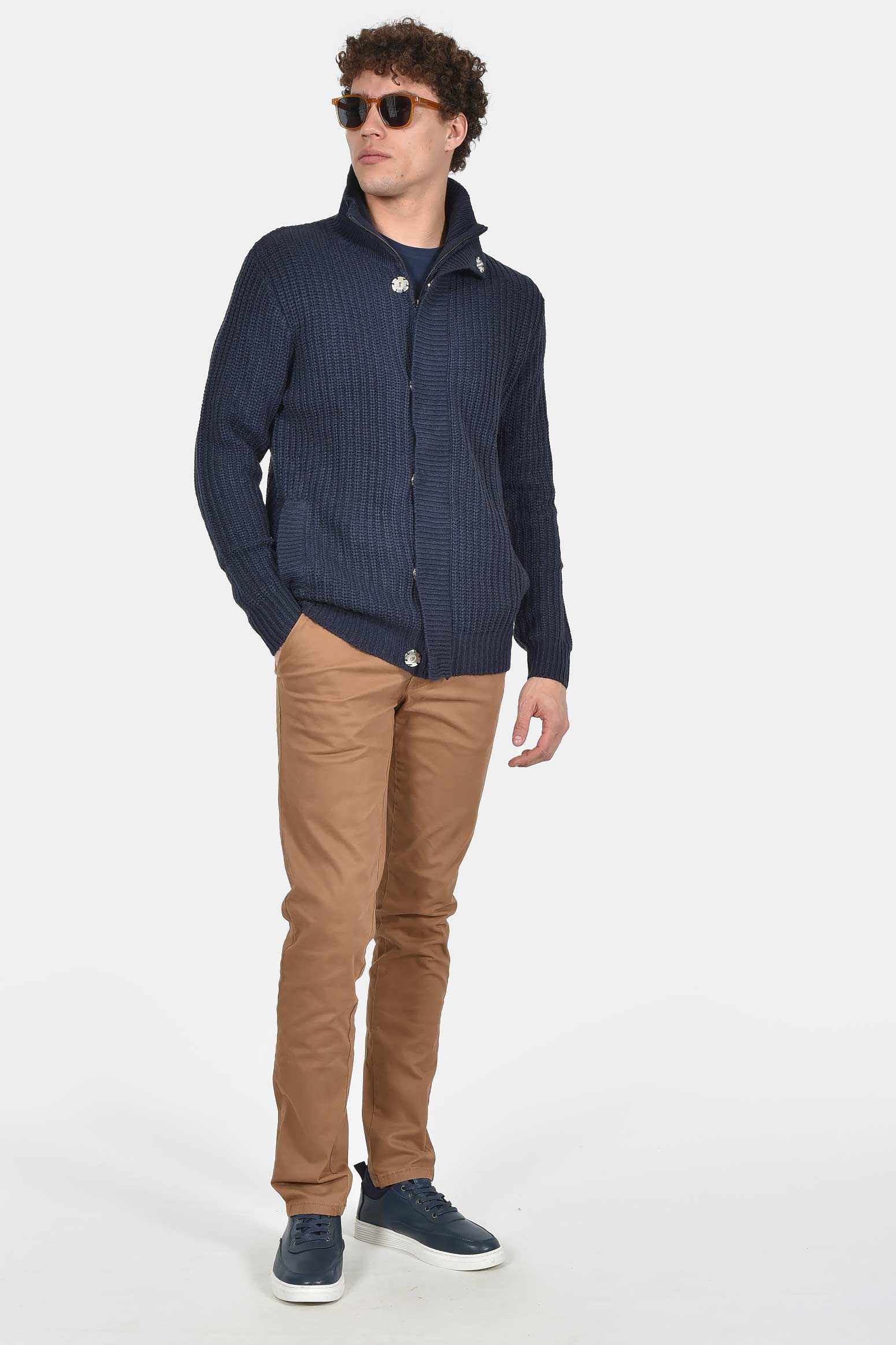 ανδρική-πλεκτή-ζακέτα-normal-fit-με-κουμπιά-και-φερμουάρ