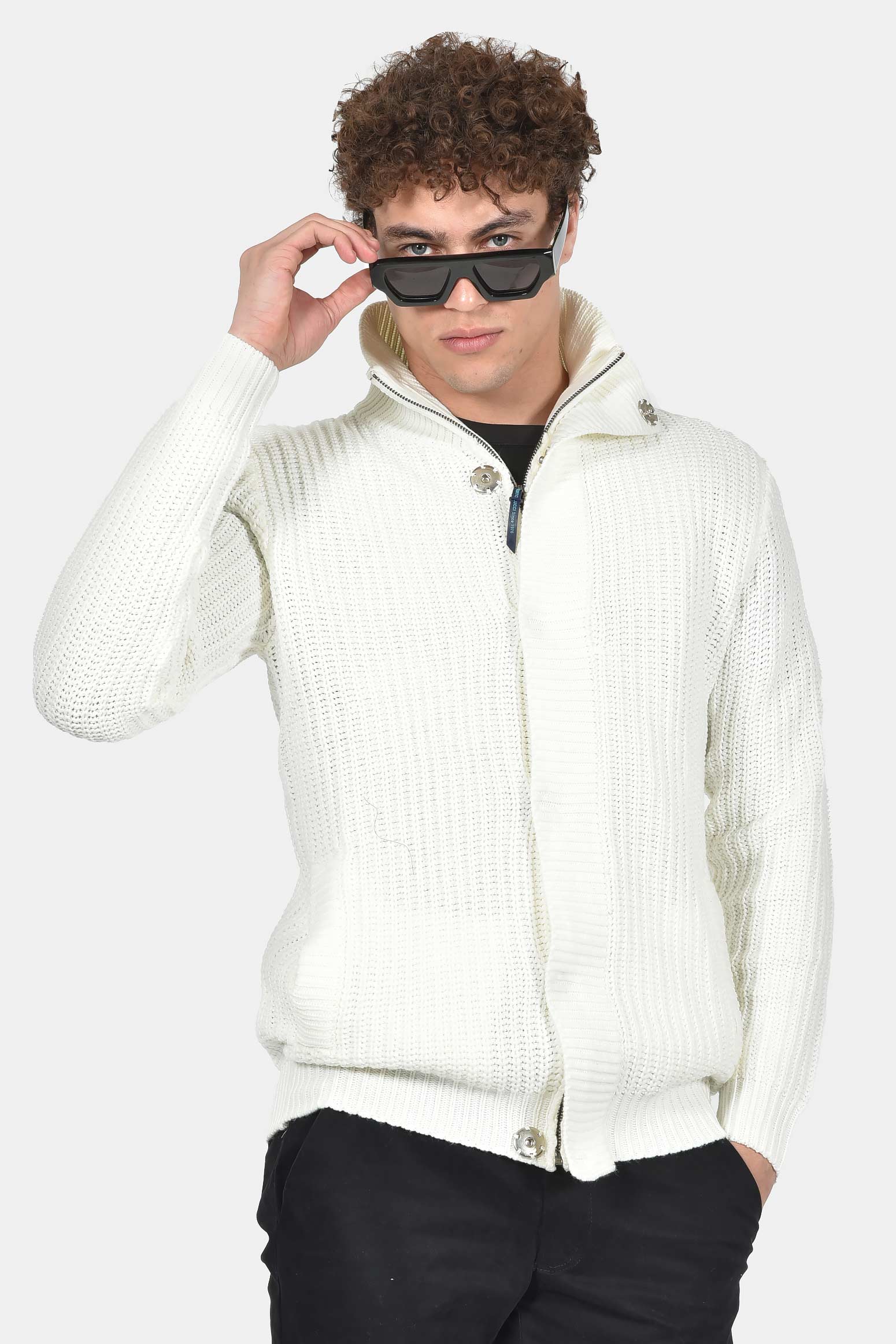 ανδρική-πλεκτή-ζακέτα-normal-fit-με-κουμπιά-και-φερμουάρ