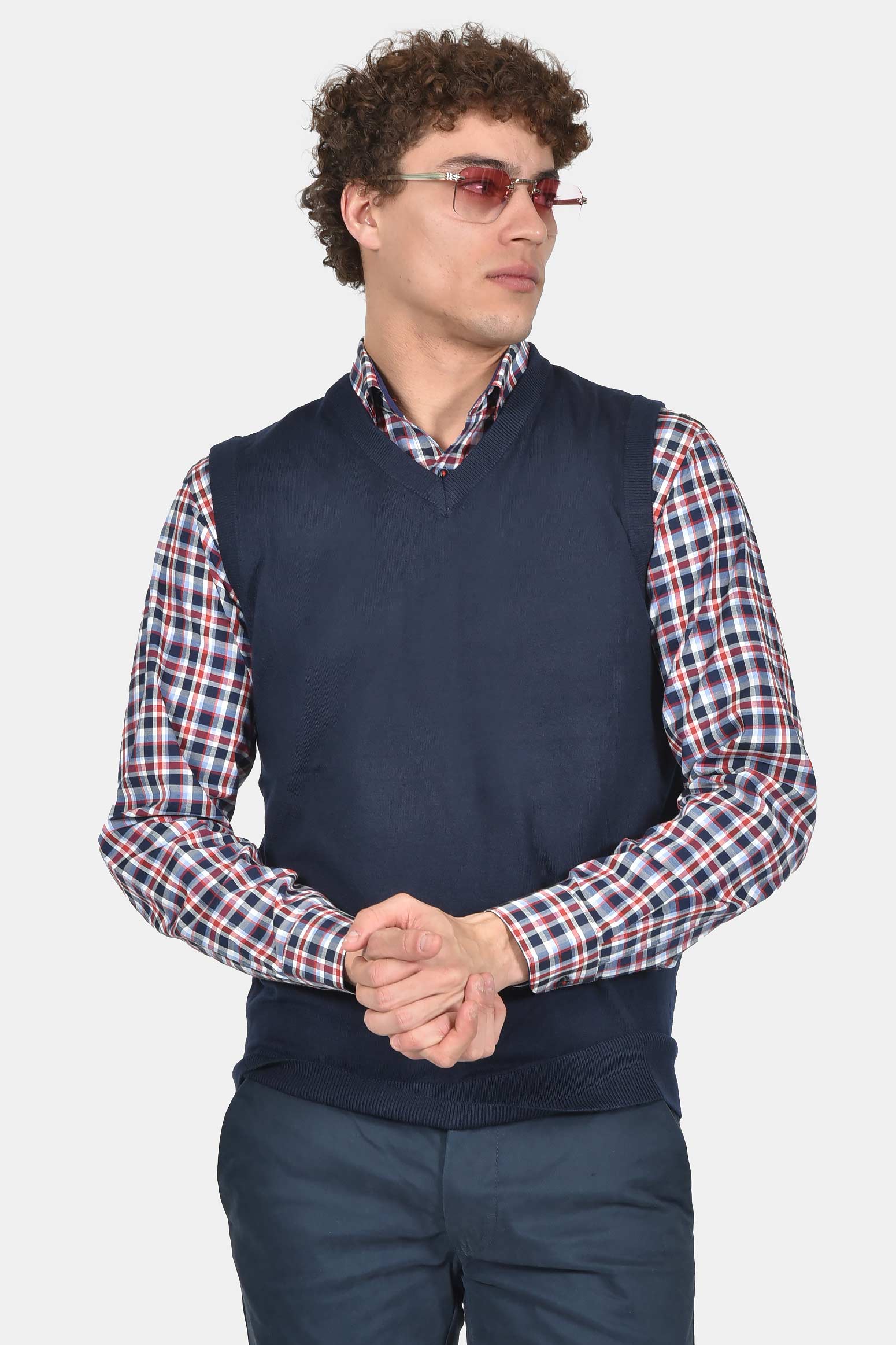 ανδρικό-πλεκτό-γιλέκο-normal-fit-με-λαιμόκοψη-v