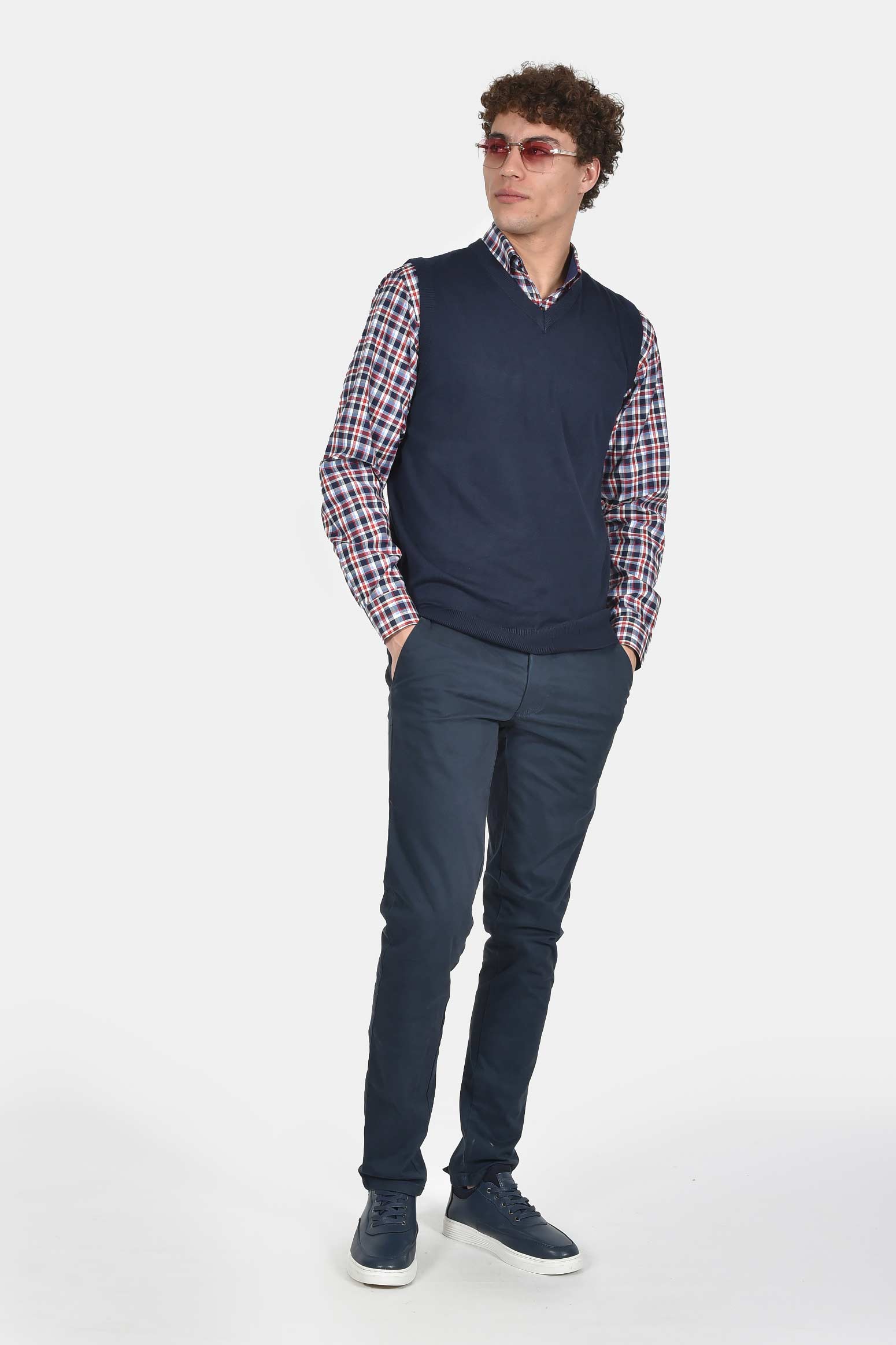 ανδρικό-πλεκτό-γιλέκο-normal-fit-με-λαιμόκοψη-v