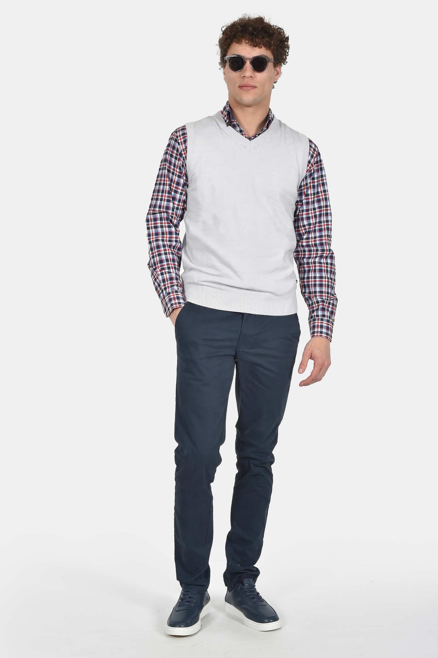 ανδρικό-πλεκτό-γιλέκο-normal-fit-με-λαιμόκοψη-v