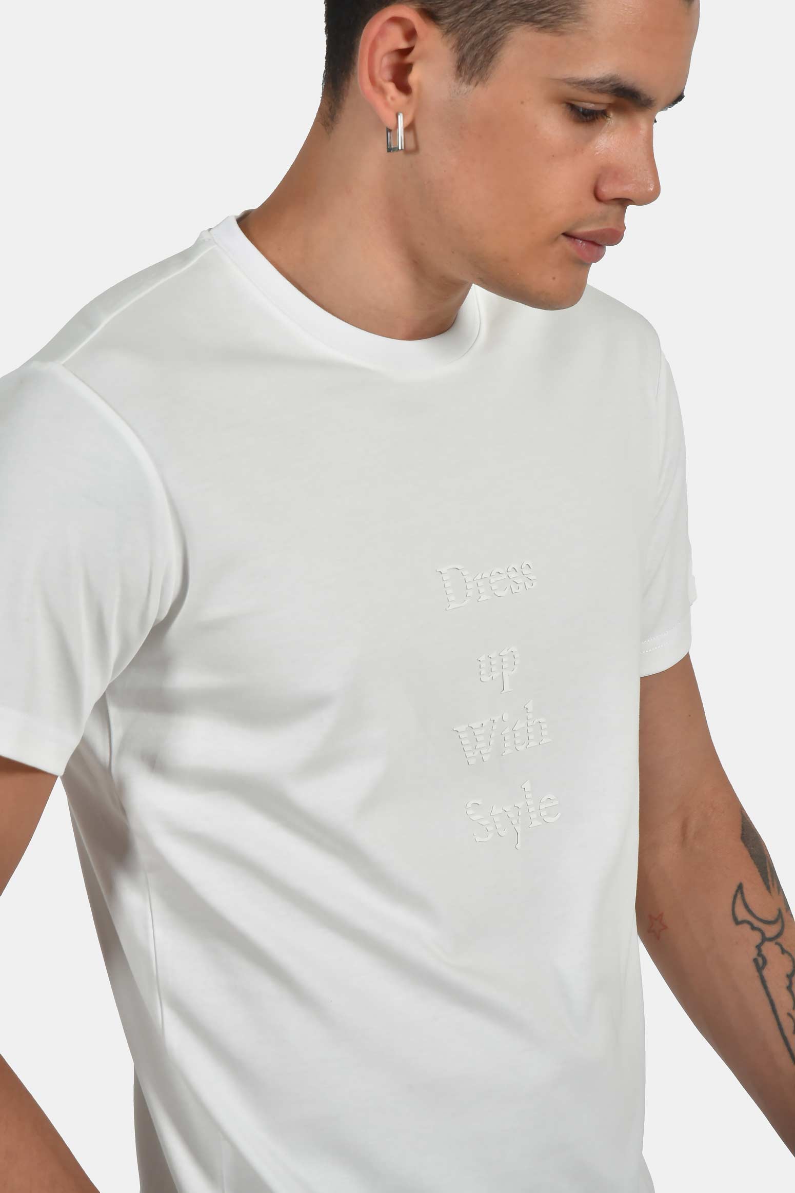 ανδρικό-t-shirt-normal-fit-100%-βαμβακερό-με-statement-print