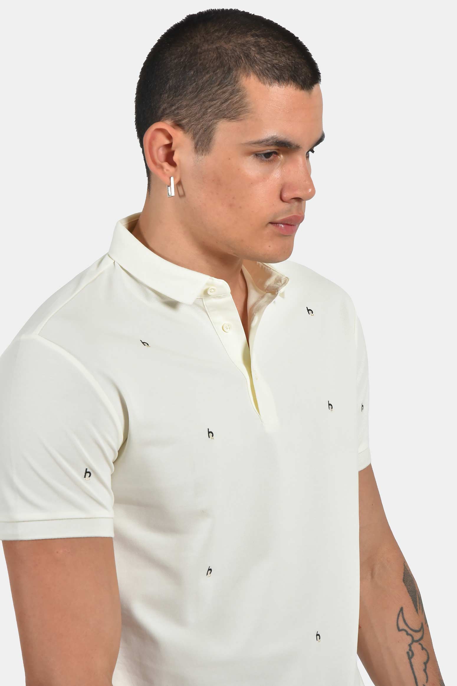 ανδρική-μπλούζα-polo-normal-fit-με-all-over-μικρό-print-λογοτύπου