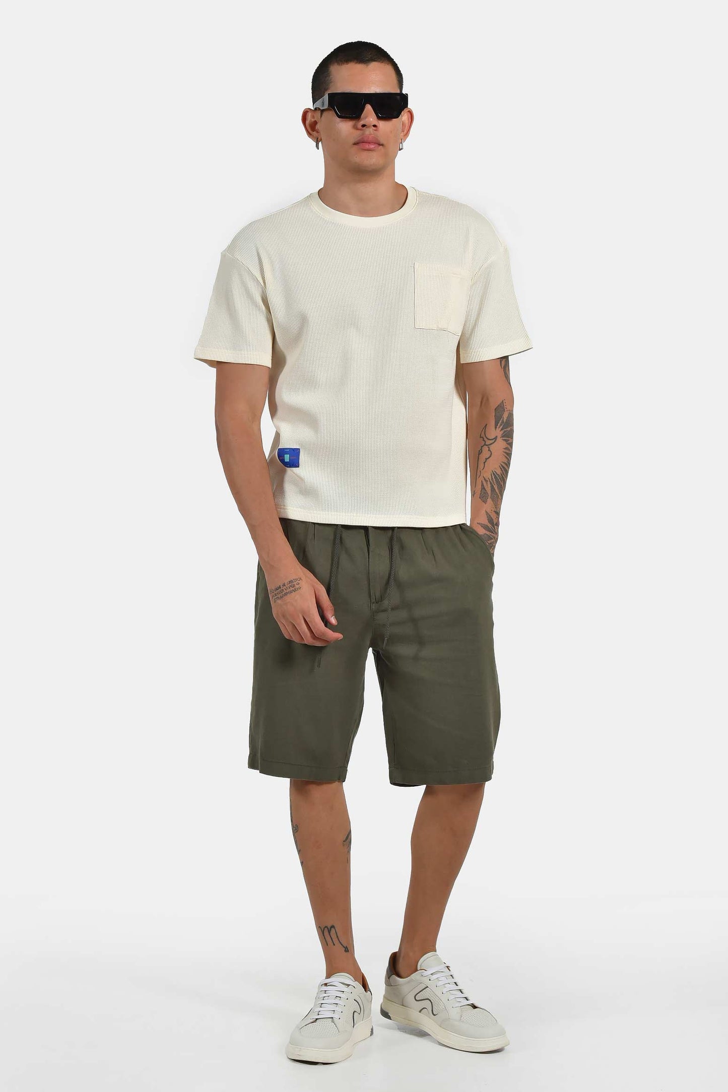 ανδρικό-t-shirt-normal-fit-με-ανάγλυφη-υφή-&-τσέπη-ελαστική-άνεση