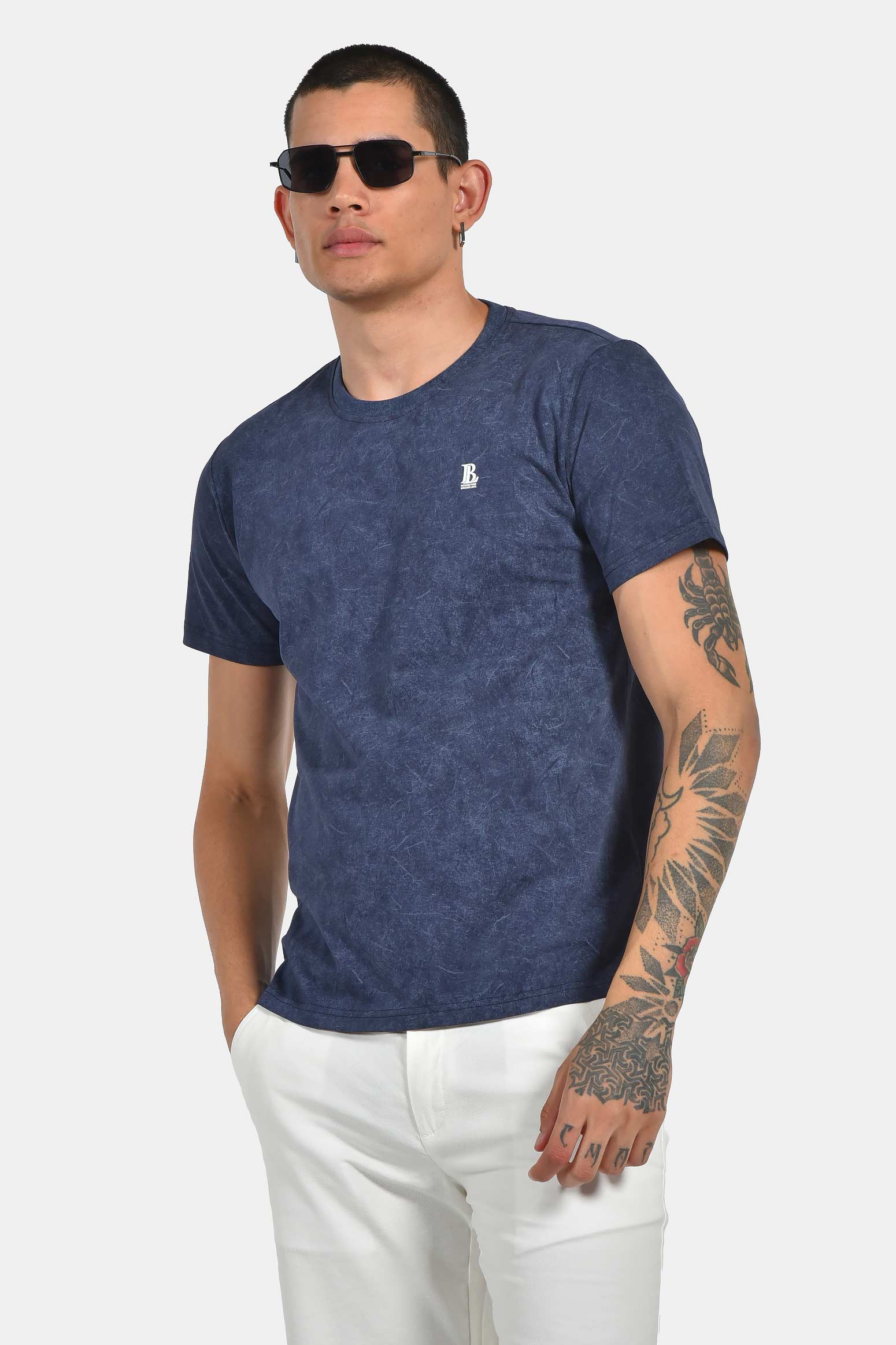 ανδρικό-t-shirt-normal-fit-100%-βαμβακερό-με-διακριτικό-λογότυπο-στήθους
