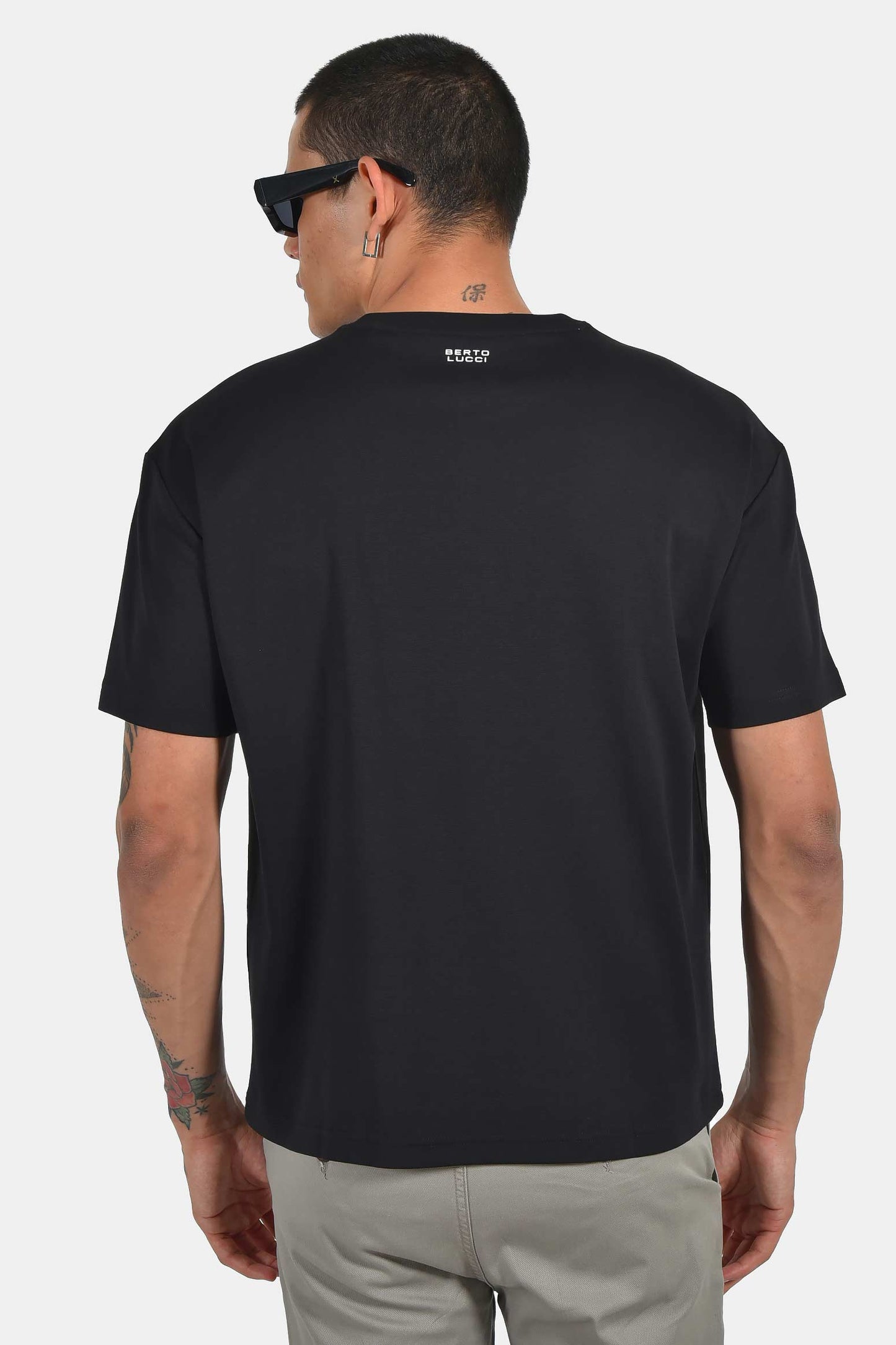 ανδρικό-t-shirt-normal-fit-με-τύπωμα-“focus”-&-ελαστική-σύνθεση