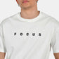 ανδρικό-t-shirt-normal-fit-με-τύπωμα-“focus”-&-ελαστική-σύνθεση