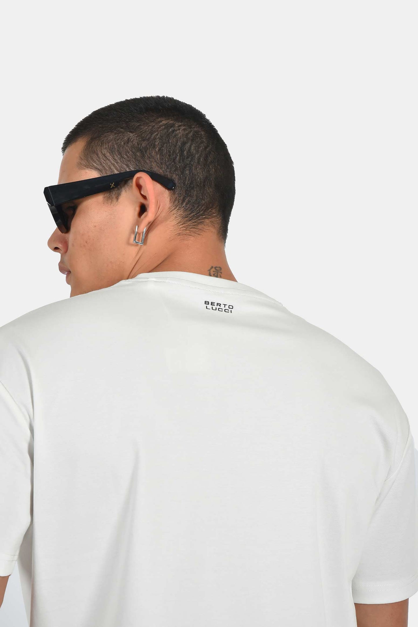 ανδρικό-t-shirt-normal-fit-με-τύπωμα-“focus”-&-ελαστική-σύνθεση