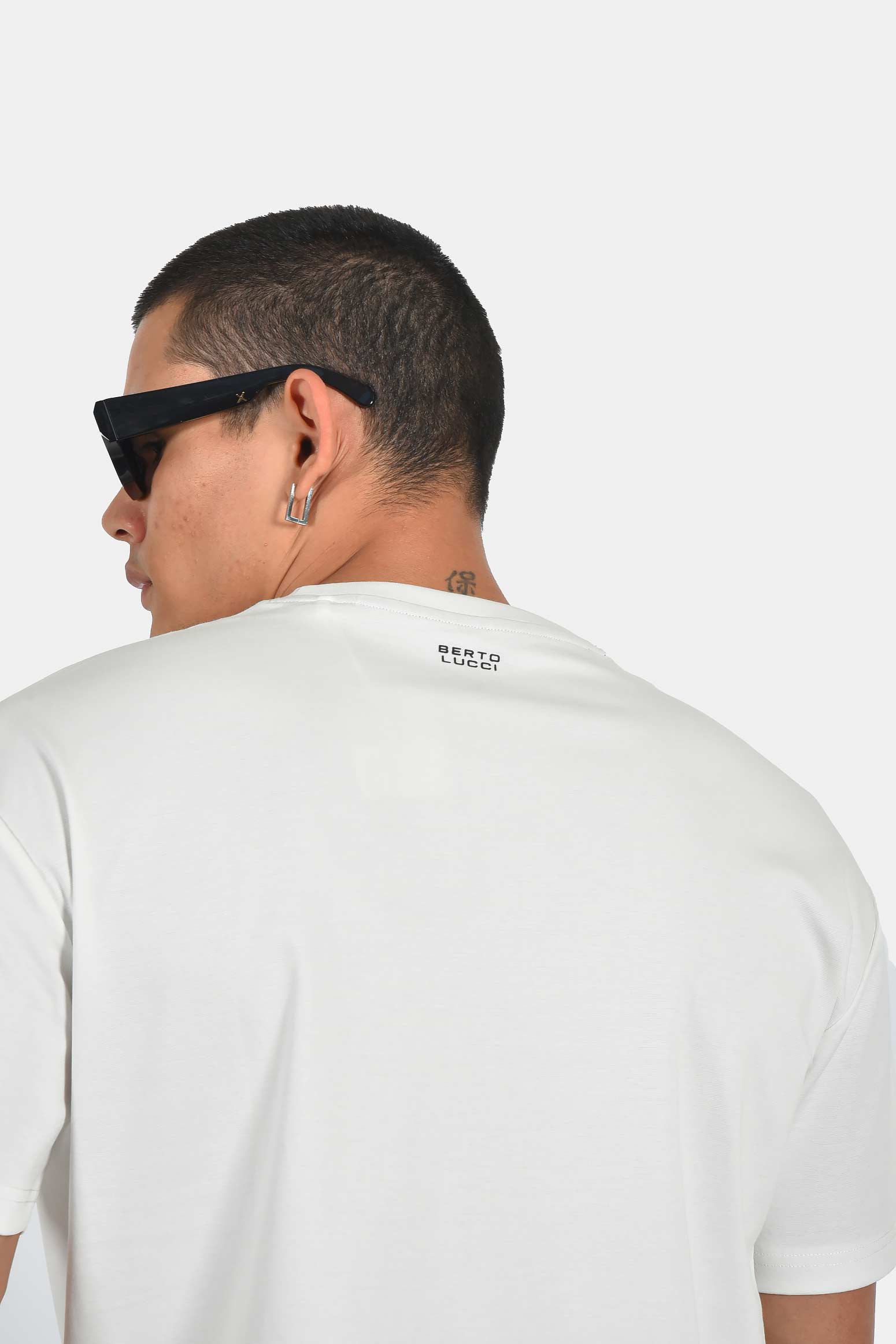 ανδρικό-t-shirt-normal-fit-με-τύπωμα-“focus”-&-ελαστική-σύνθεση