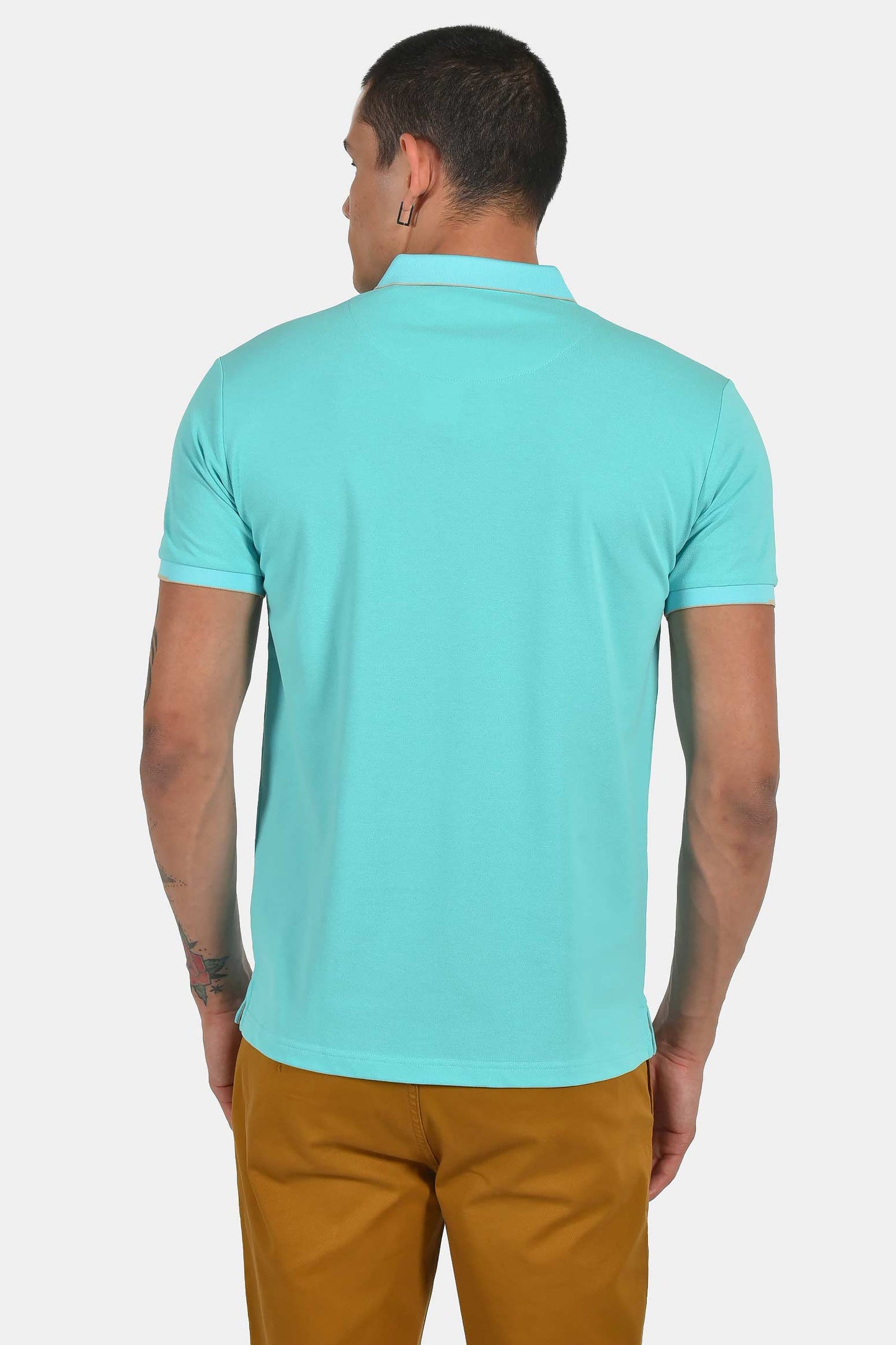 ανδρική-μπλούζα-polo-normal-fit-με-αντίθεση-στην-πατιλέτα-&-κέντημα-στήθους