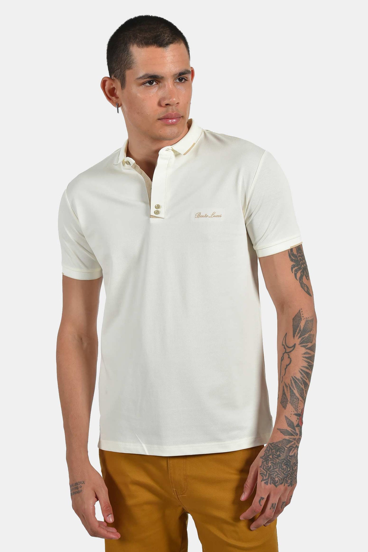 ανδρική-μπλούζα-polo-normal-fit-με-αντίθεση-στην-πατιλέτα-&-κέντημα-στήθους