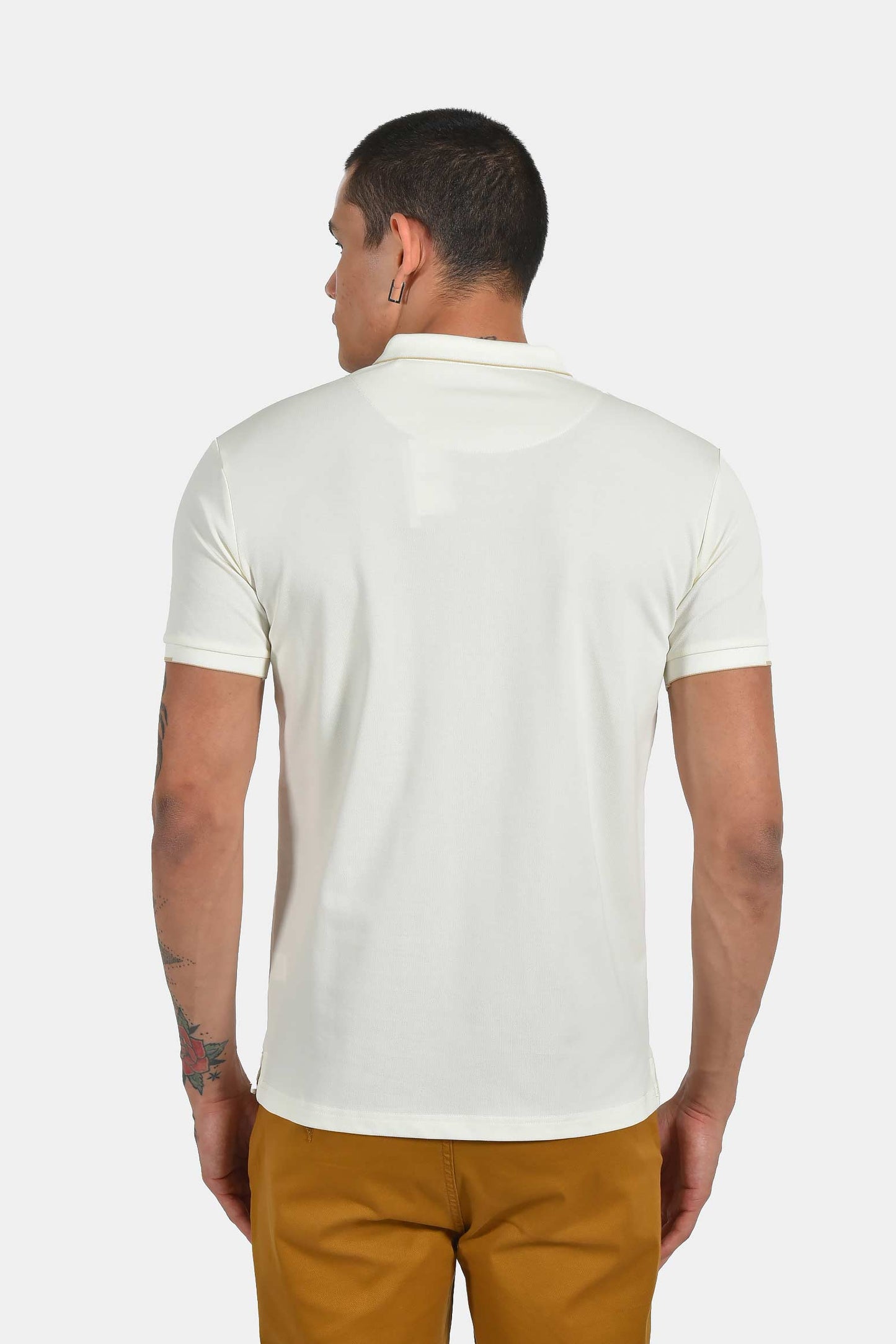 ανδρική-μπλούζα-polo-normal-fit-με-αντίθεση-στην-πατιλέτα-&-κέντημα-στήθους