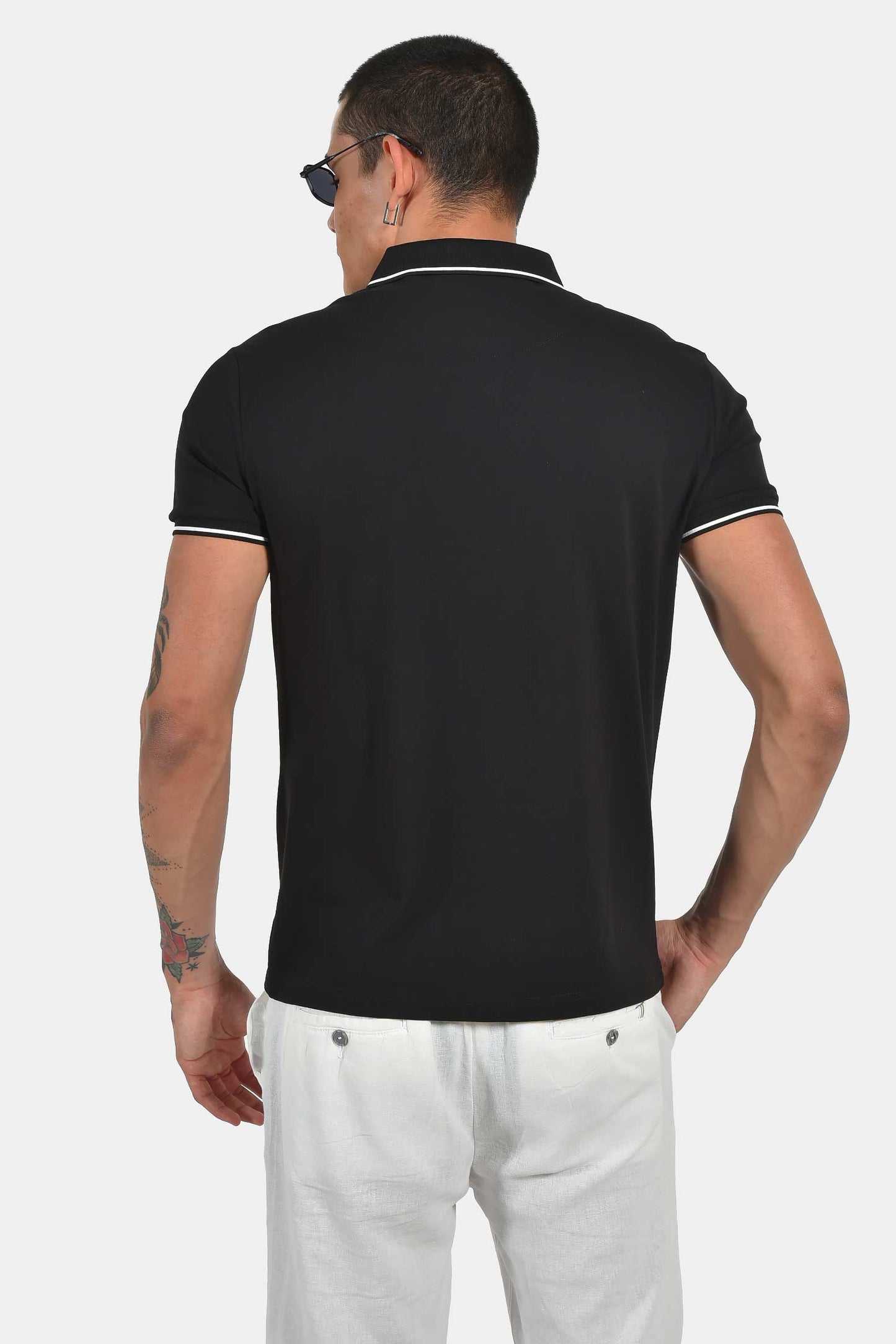 ανδρική-μπλούζα-polo-normal-fit-με-φερμουάρ-λαιμόκοψης-από-βαμβάκι-με-ελαστίνη