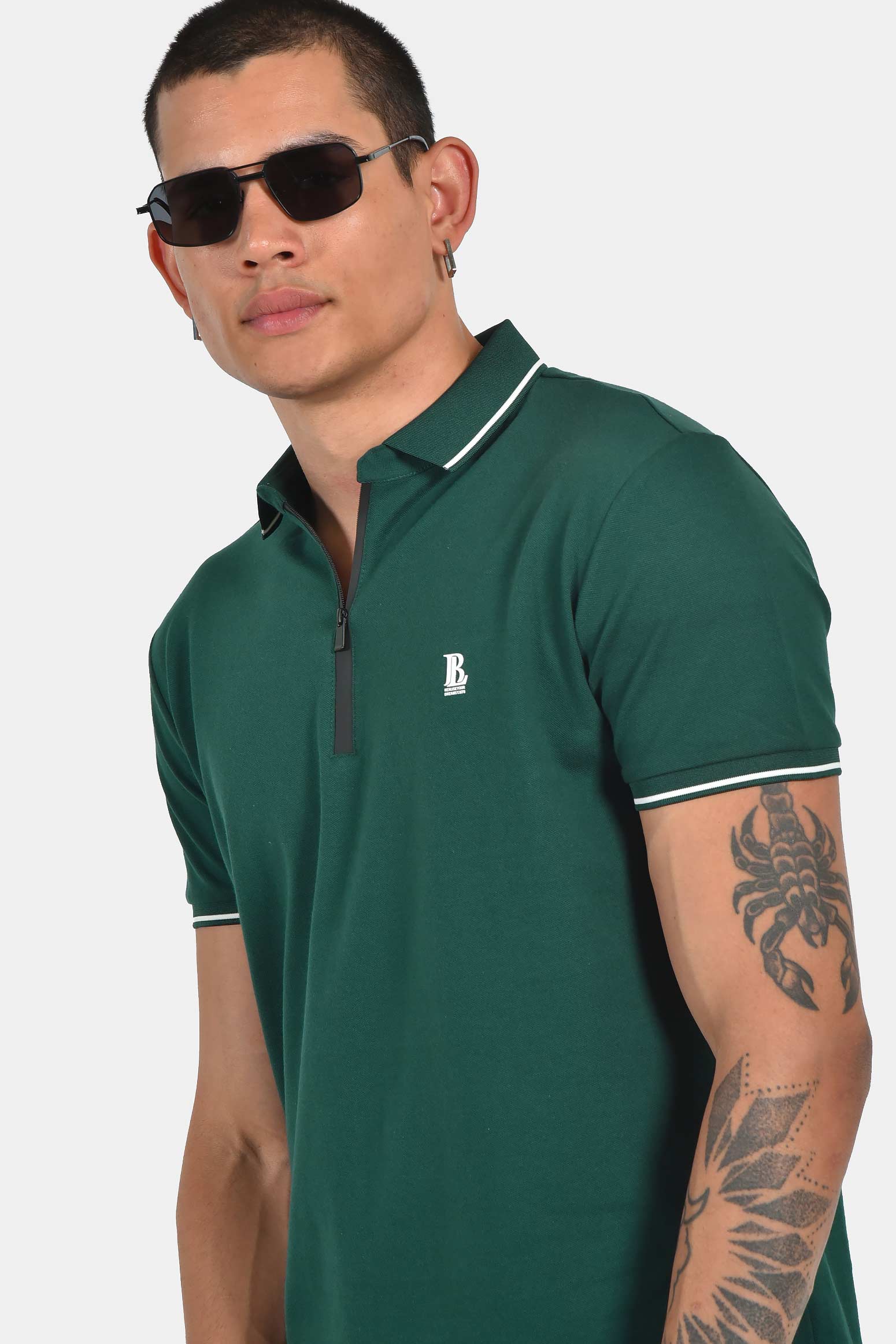 ανδρική-μπλούζα-polo-normal-fit-με-φερμουάρ-λαιμόκοψης-από-βαμβάκι-με-ελαστίνη