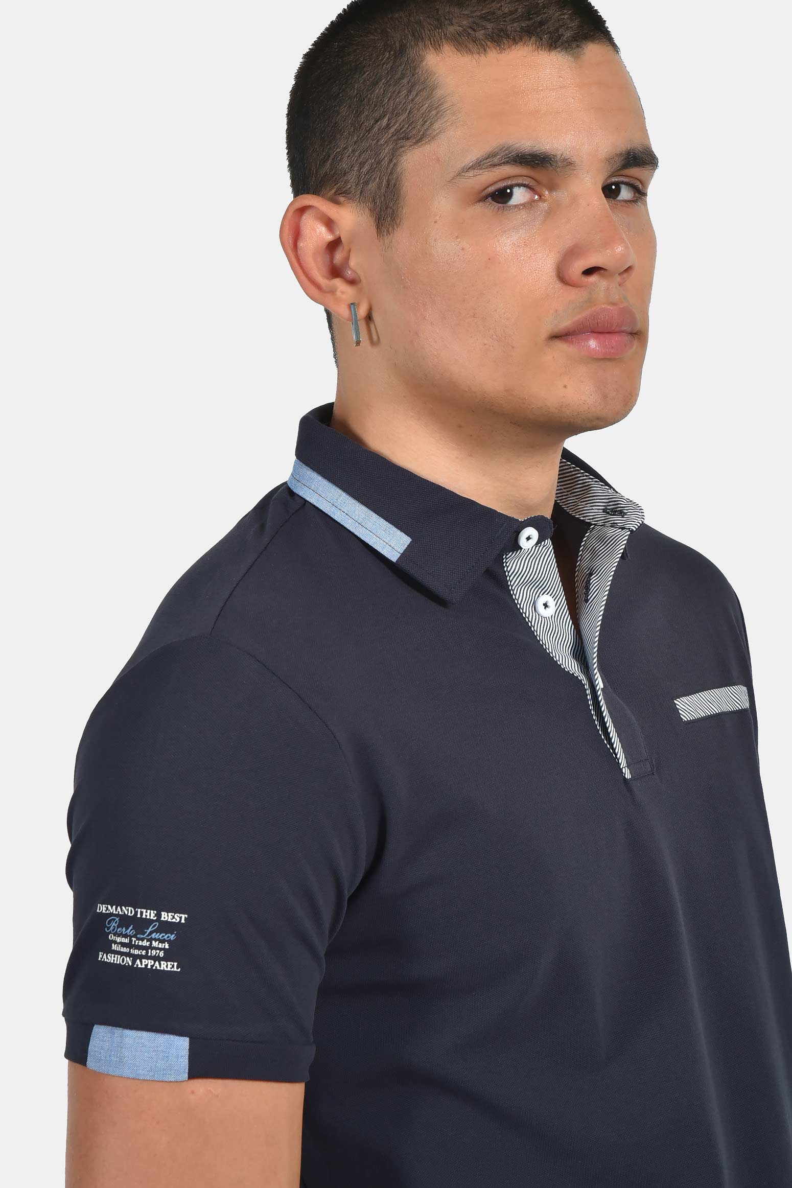 ανδρική-μπλούζα-polo-normal-fit-με-ελαστική-σύνθεση-&-διακριτικές-λεπτομέρειες-γιακά