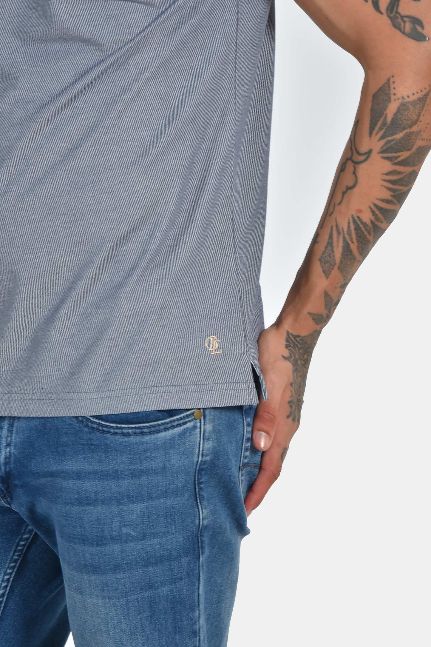 ανδρική-μπλούζα-polo-normal-fit-με-contrast-λεπτομέρειες-άνετη-&-δροσερή