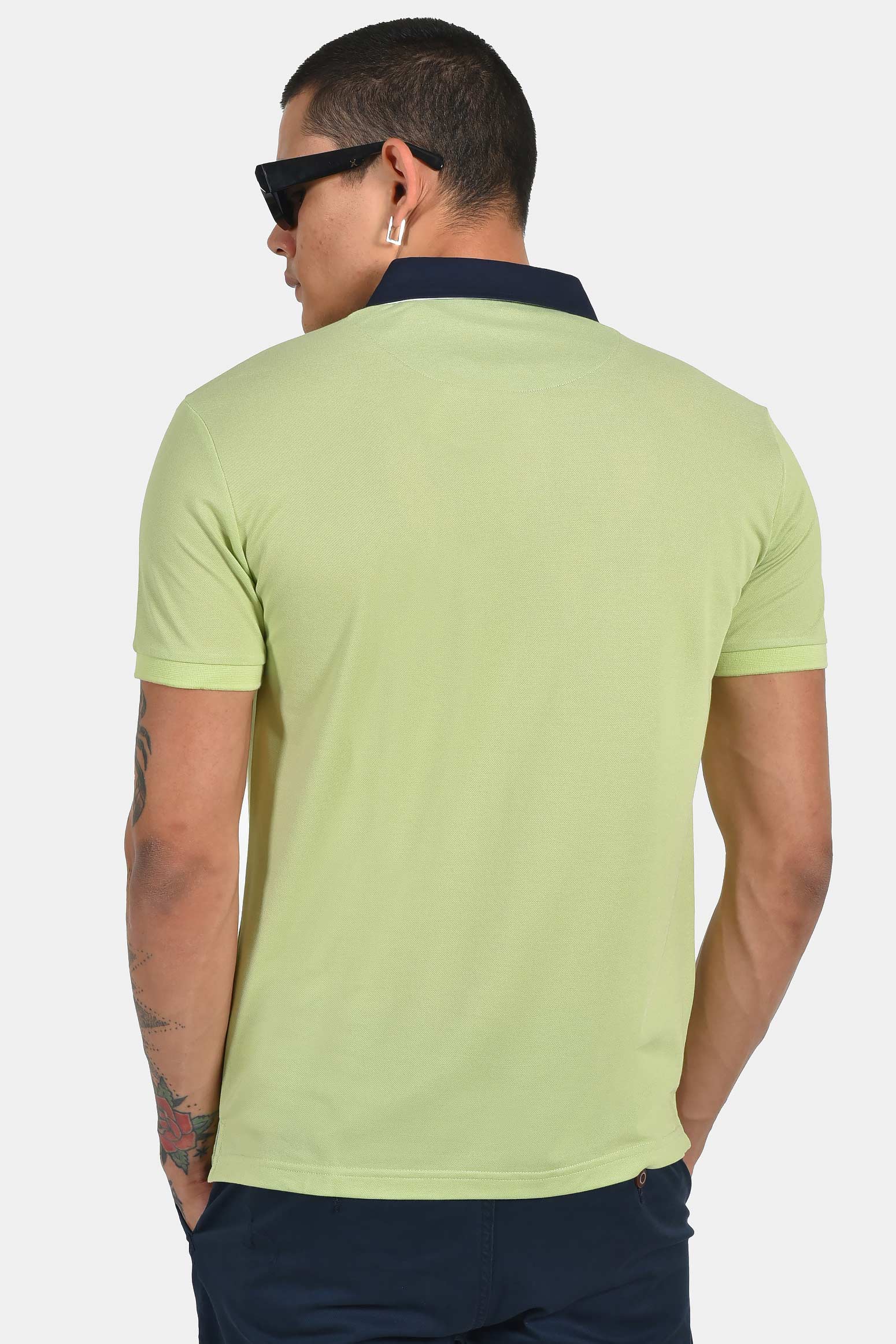 ανδρική-μπλούζα-polo-normal-fit-με-contrast-λεπτομέρειες-άνετη-&-δροσερή