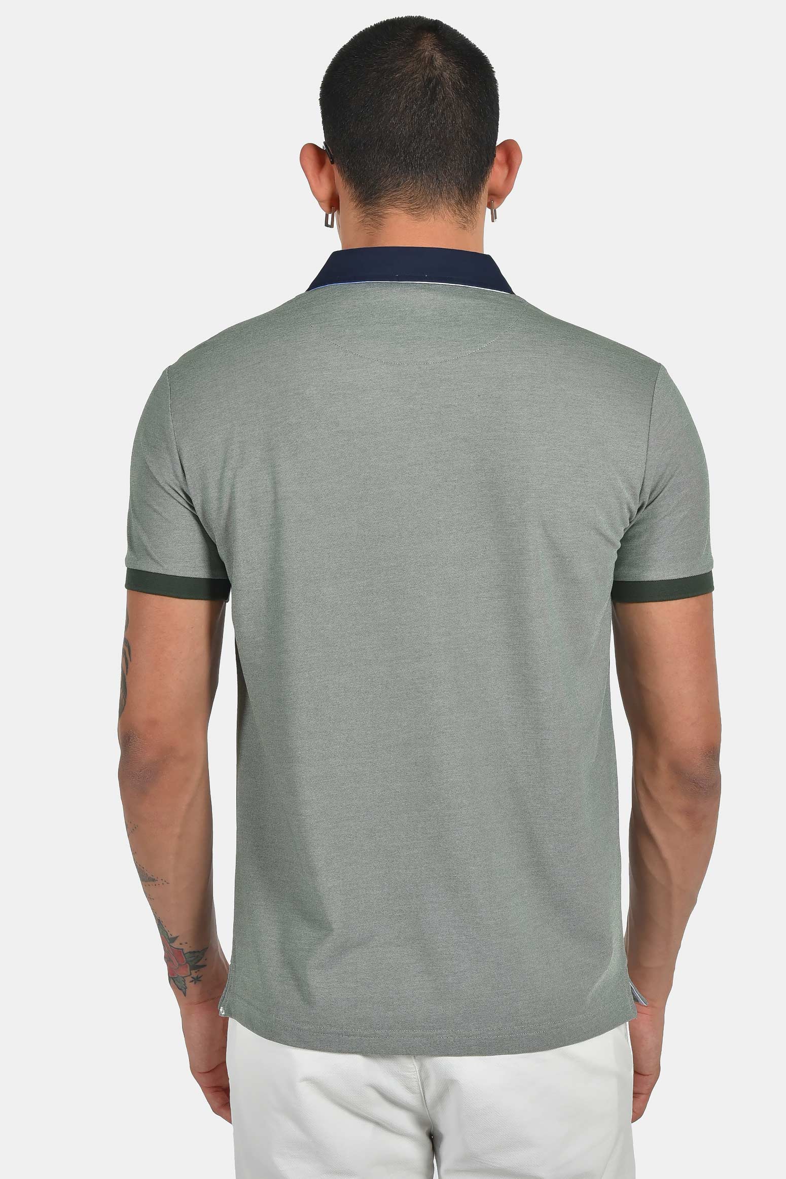 ανδρική-μπλούζα-polo-normal-fit-με-contrast-λεπτομέρειες-άνετη-&-δροσερή