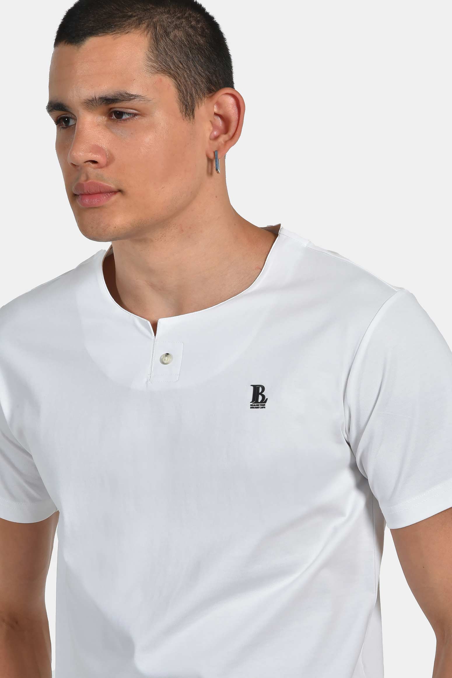 ανδρικό-t-shirt-normal-fit-με-κουμπί-λαιμόκοψης-απαλή-&-σταθερή-εφαρμογή