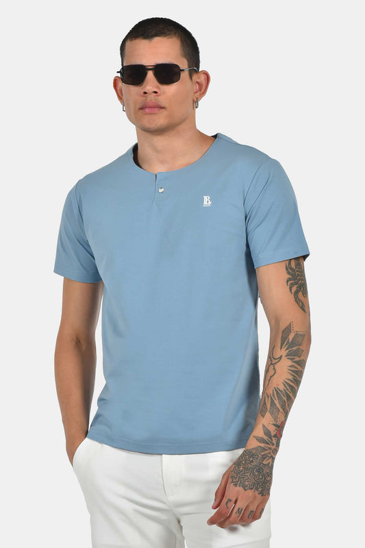 ανδρικό-t-shirt-normal-fit-με-κουμπί-λαιμόκοψης-απαλή-&-σταθερή-εφαρμογή