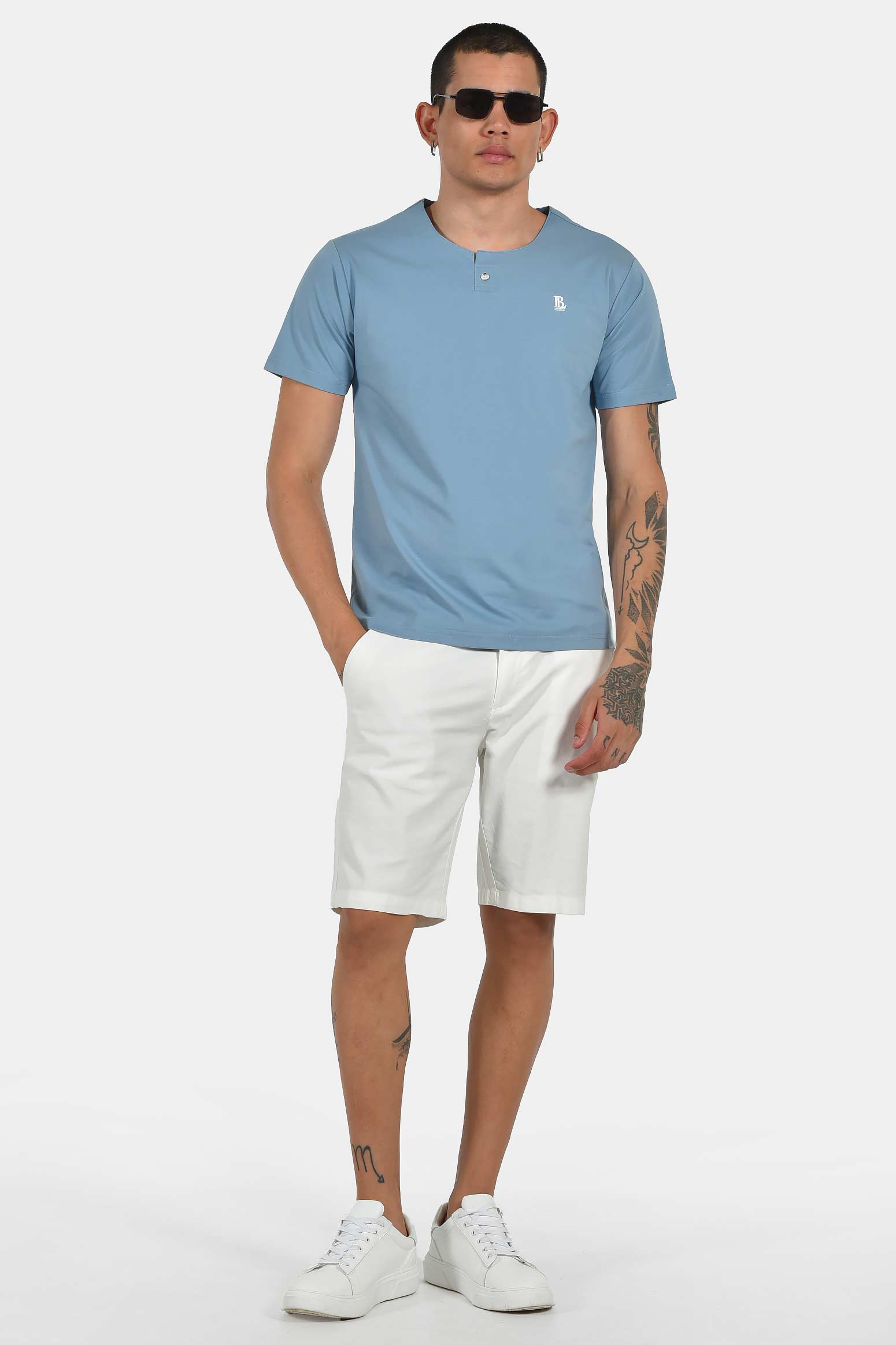 ανδρικό-t-shirt-normal-fit-με-κουμπί-λαιμόκοψης-απαλή-&-σταθερή-εφαρμογή