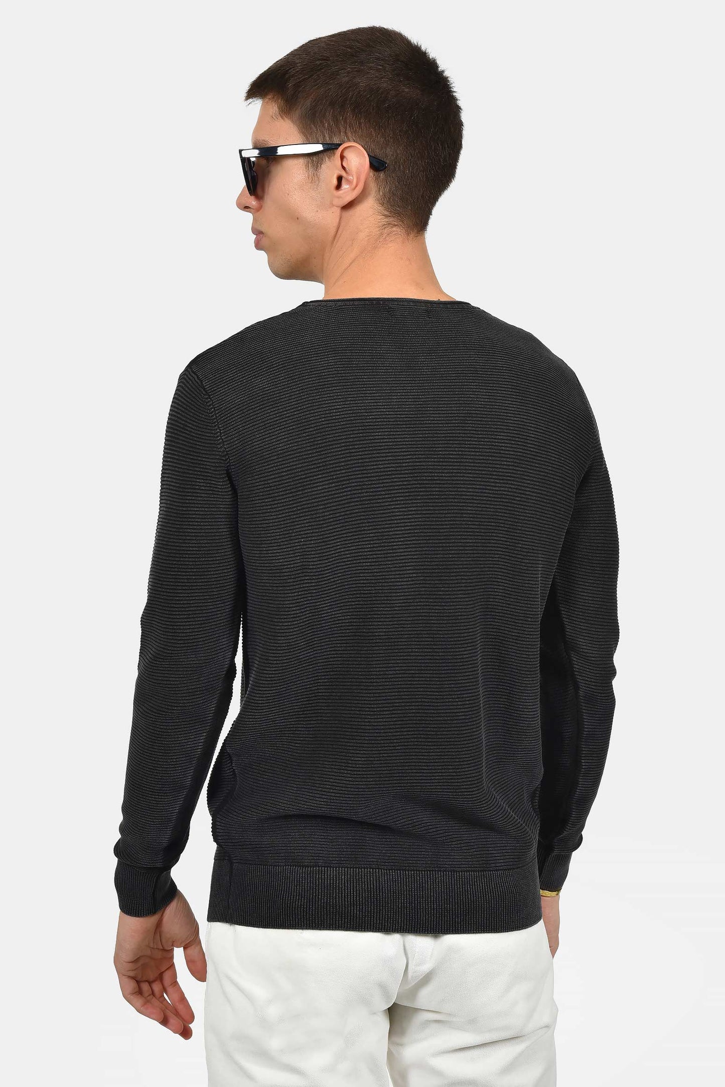ανδρικό-βαμβακερό-πουλόβερ-stone-wash-με-ανάγλυφο-ριγέ-σχέδιο