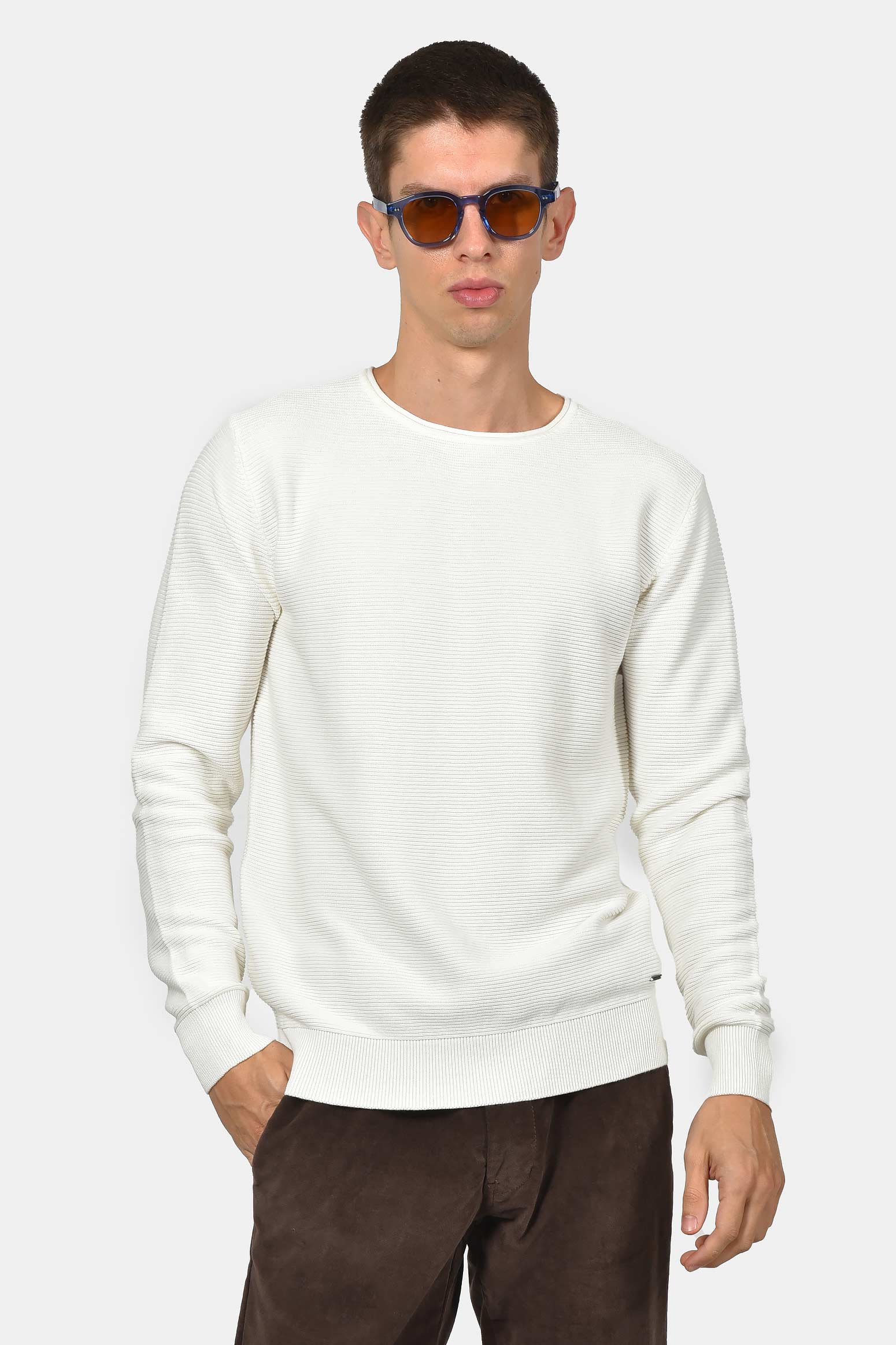 ανδρικό-βαμβακερό-πουλόβερ-stone-wash-με-ανάγλυφο-ριγέ-σχέδιο