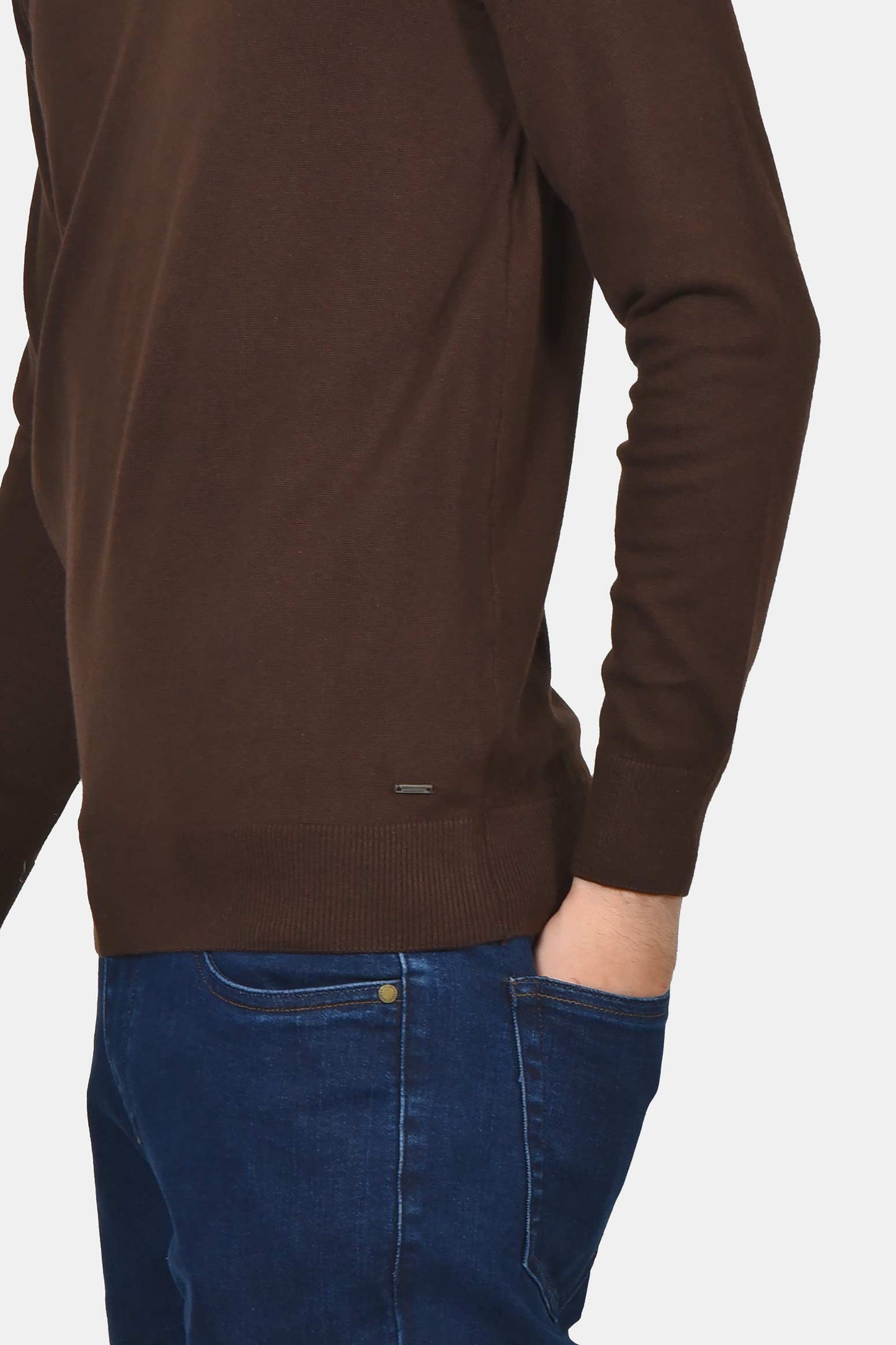 ανδρικό-πουλόβερ-normal-fit-με-λαιμόκοψη-v