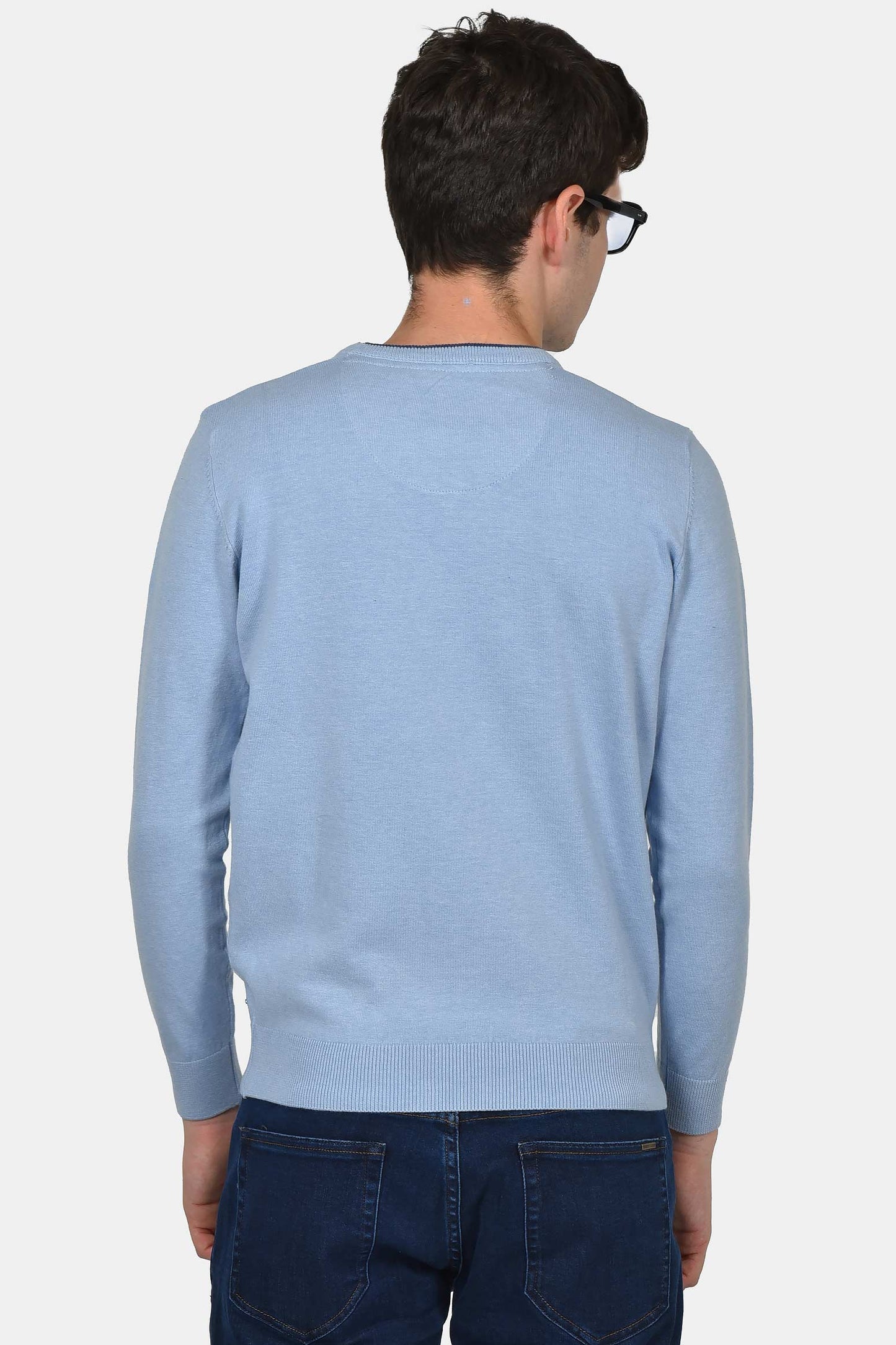 ανδρικό-πουλόβερ-normal-fit-με-λαιμόκοψη-v