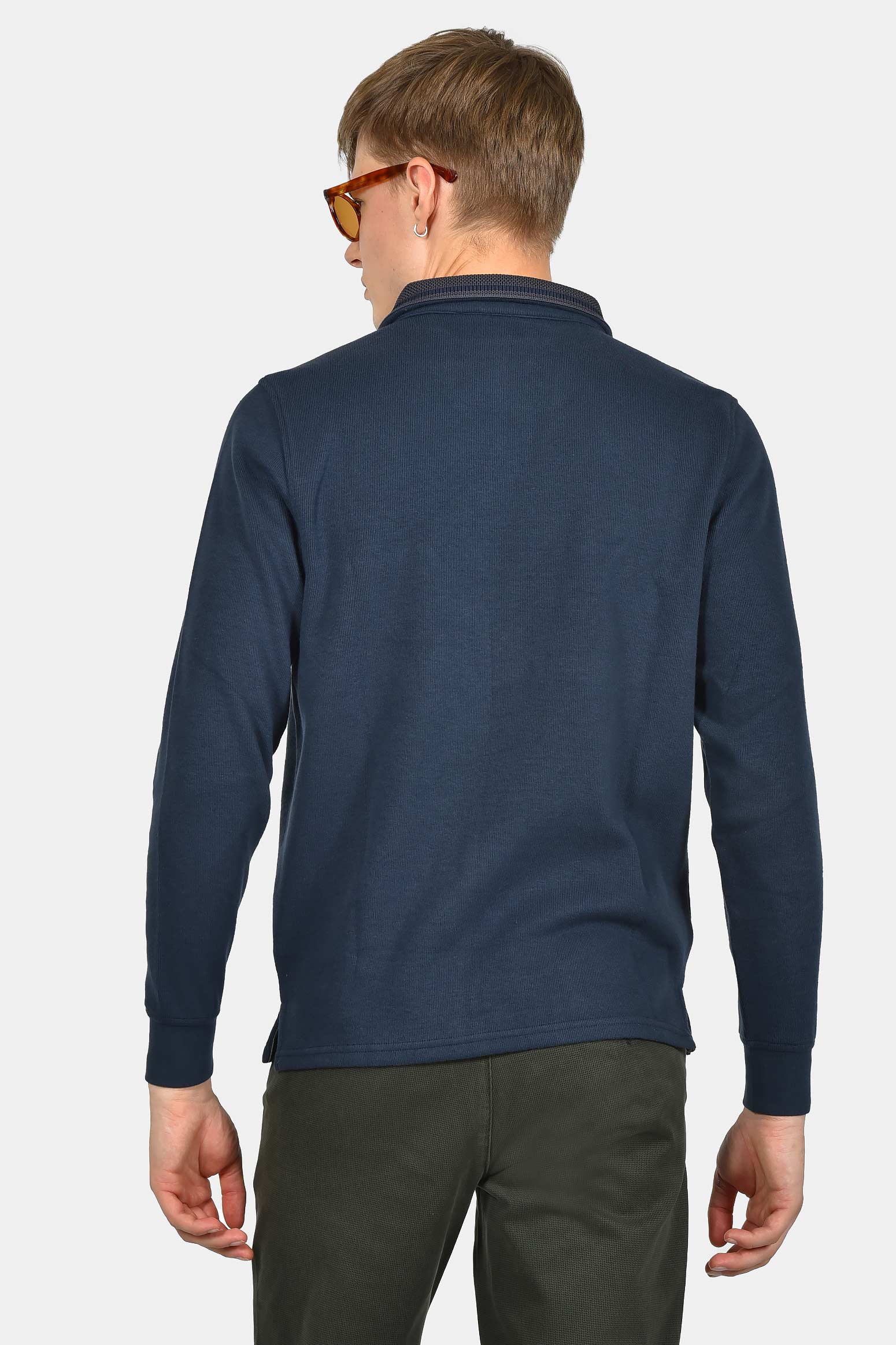 ανδρικό-φούτερ-half-zip-normal-fit-με-μοντέρνο-γιακά