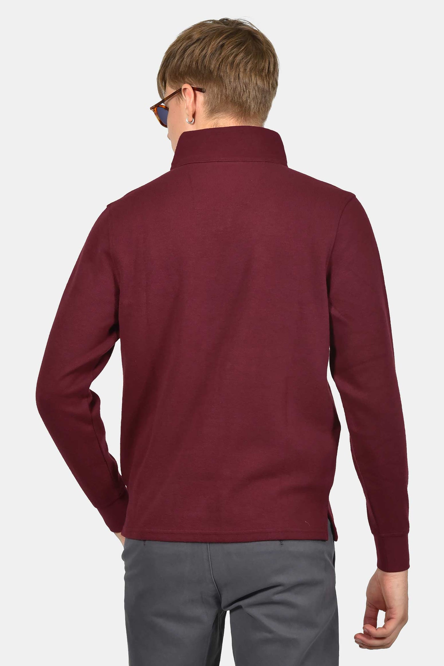 ανδρικό-φούτερ-half-zip-normal-fit-με-μοντέρνο-γιακά