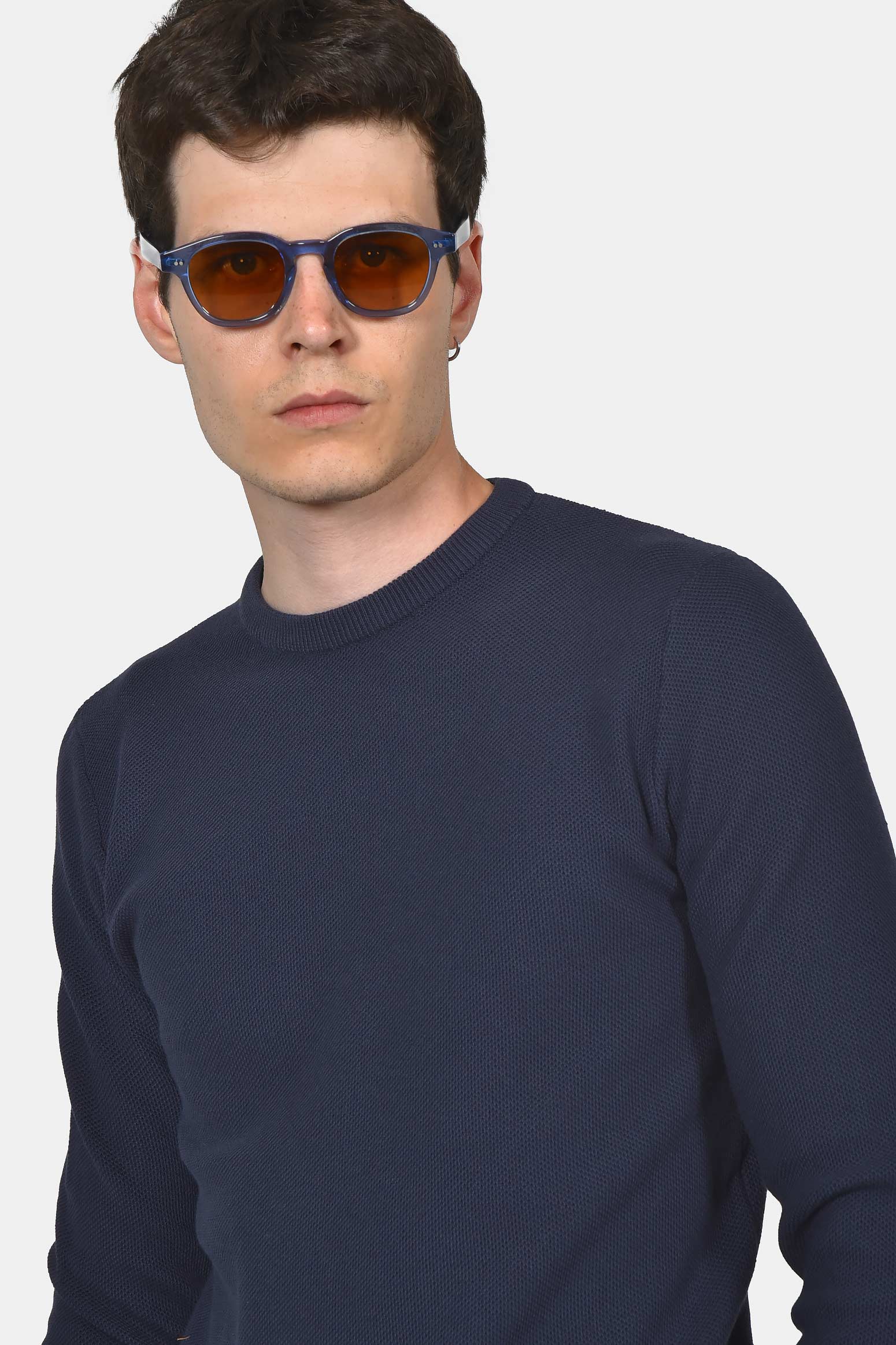 ανδρικό-πουλόβερ-normal-fit-με-στρογγυλή-λαιμόκοψη