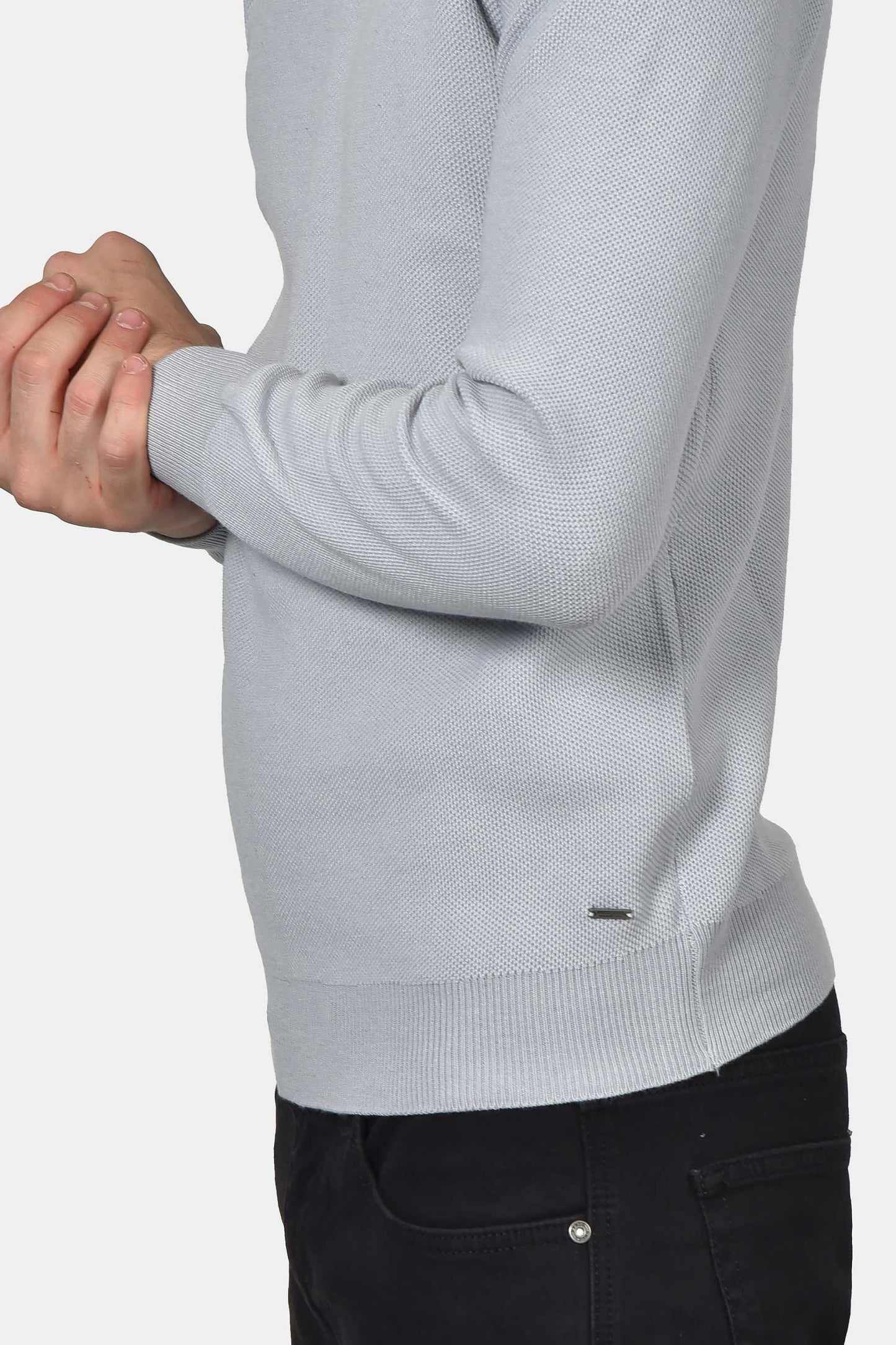 ανδρικό-πουλόβερ-normal-fit-με-στρογγυλή-λαιμόκοψη