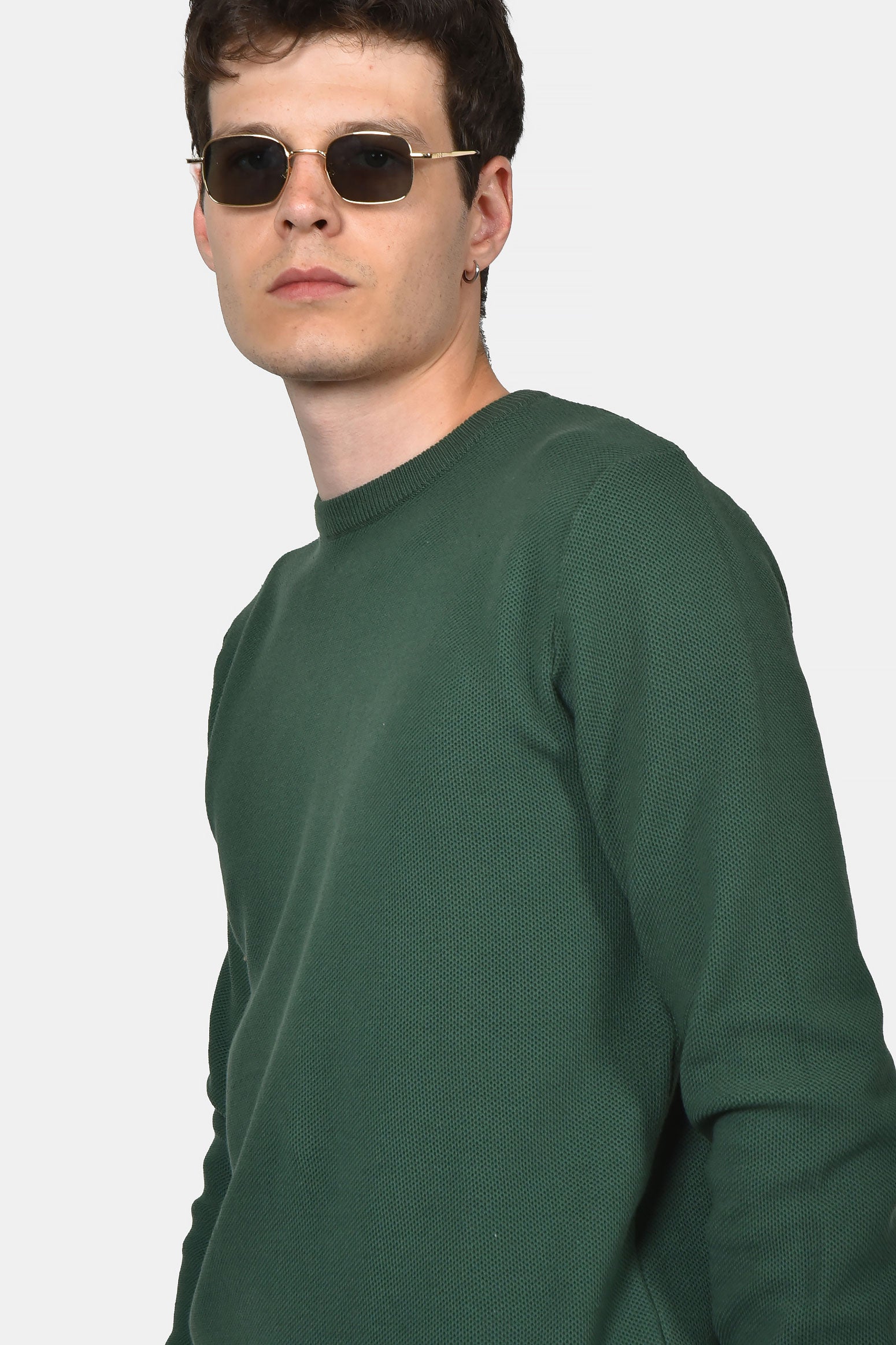 ανδρικό-πουλόβερ-normal-fit-με-στρογγυλή-λαιμόκοψη