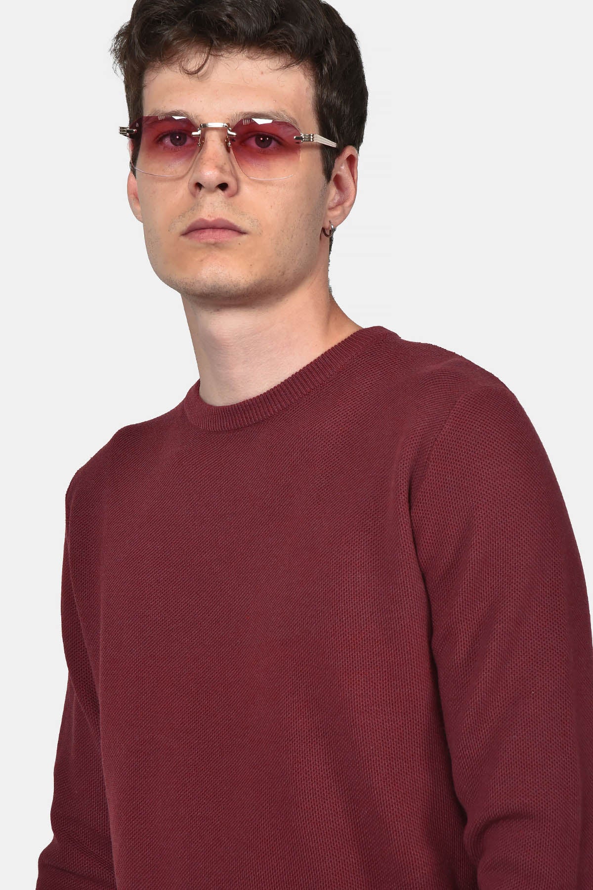 ανδρικό-πουλόβερ-normal-fit-με-στρογγυλή-λαιμόκοψη