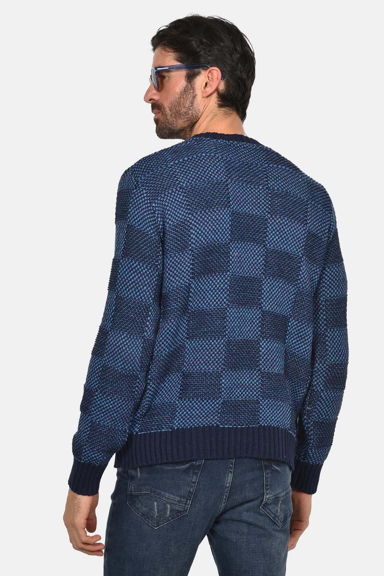 ανδρικό-πουλόβερ-με-σχέδιο-σκακιέρα