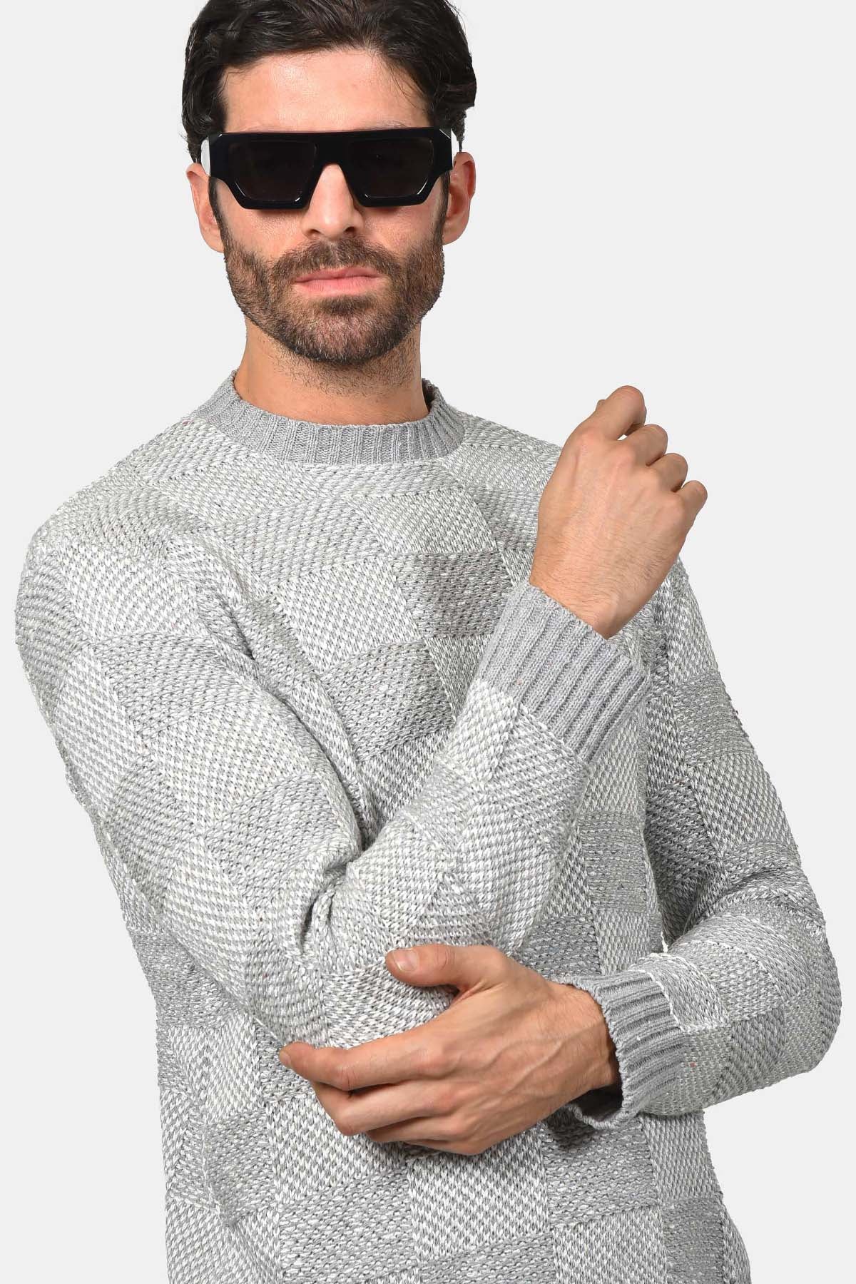 ανδρικό-πουλόβερ-με-σχέδιο-σκακιέρα