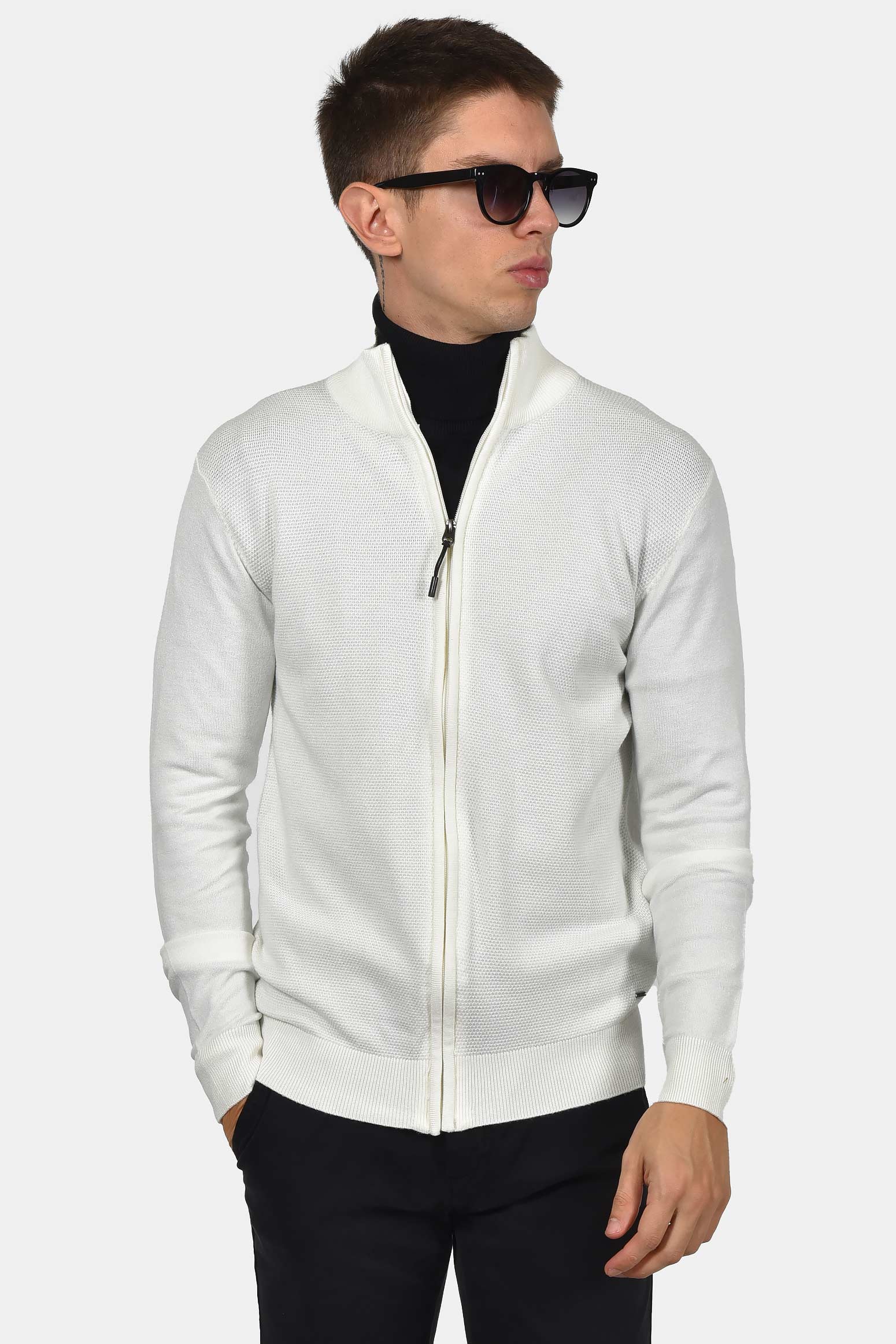 ανδρική-βαμβακερή-ζακέτα-με-φερμουάρ-και-πλαϊνές-τσέπες