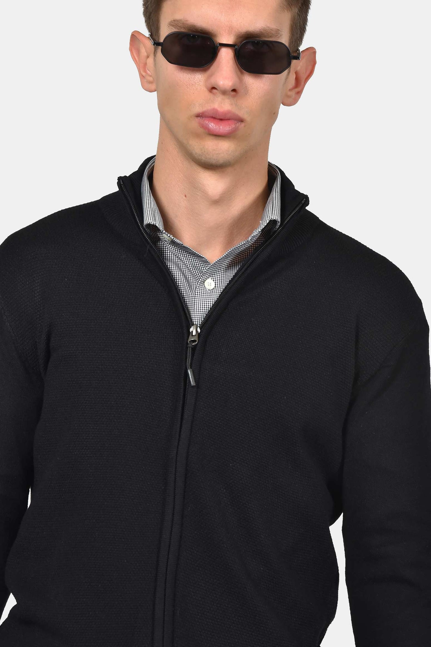 ανδρική-βαμβακερή-ζακέτα-με-φερμουάρ-και-πλαϊνές-τσέπες