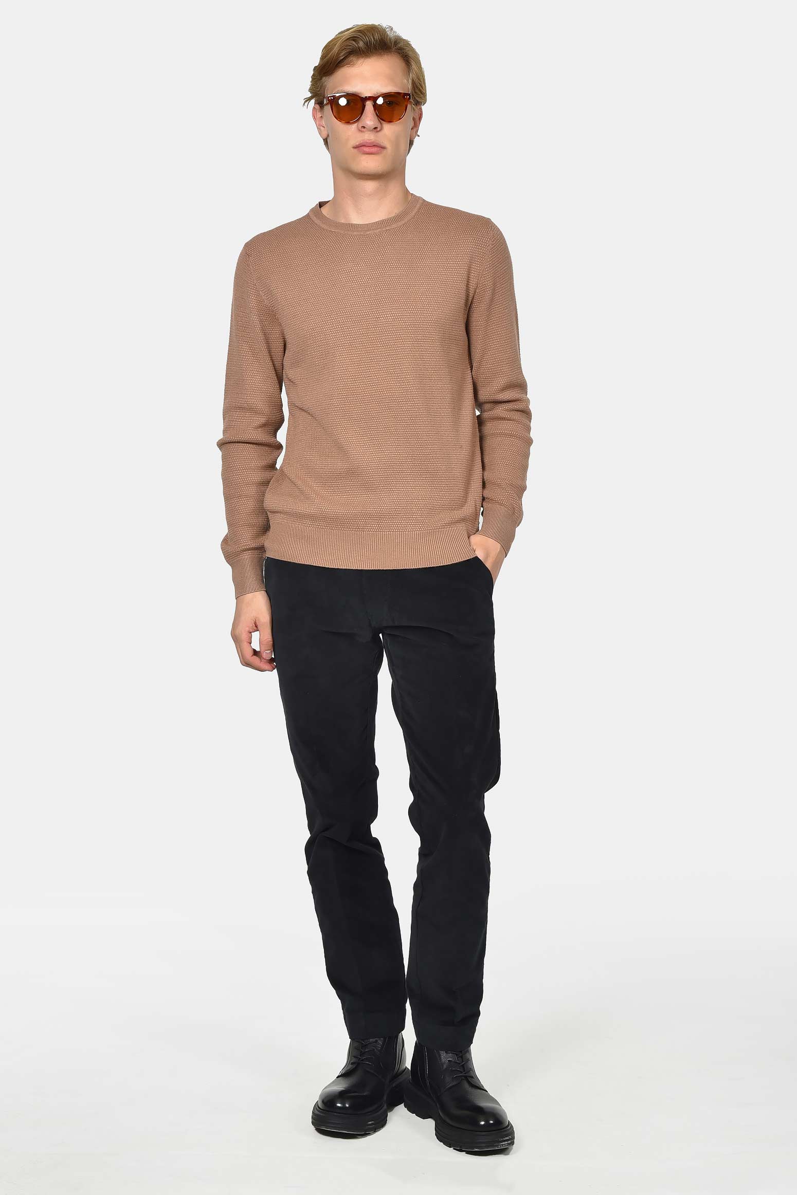 ανδρικό-βαμβακερό-πουλόβερ-σε-normal-fit