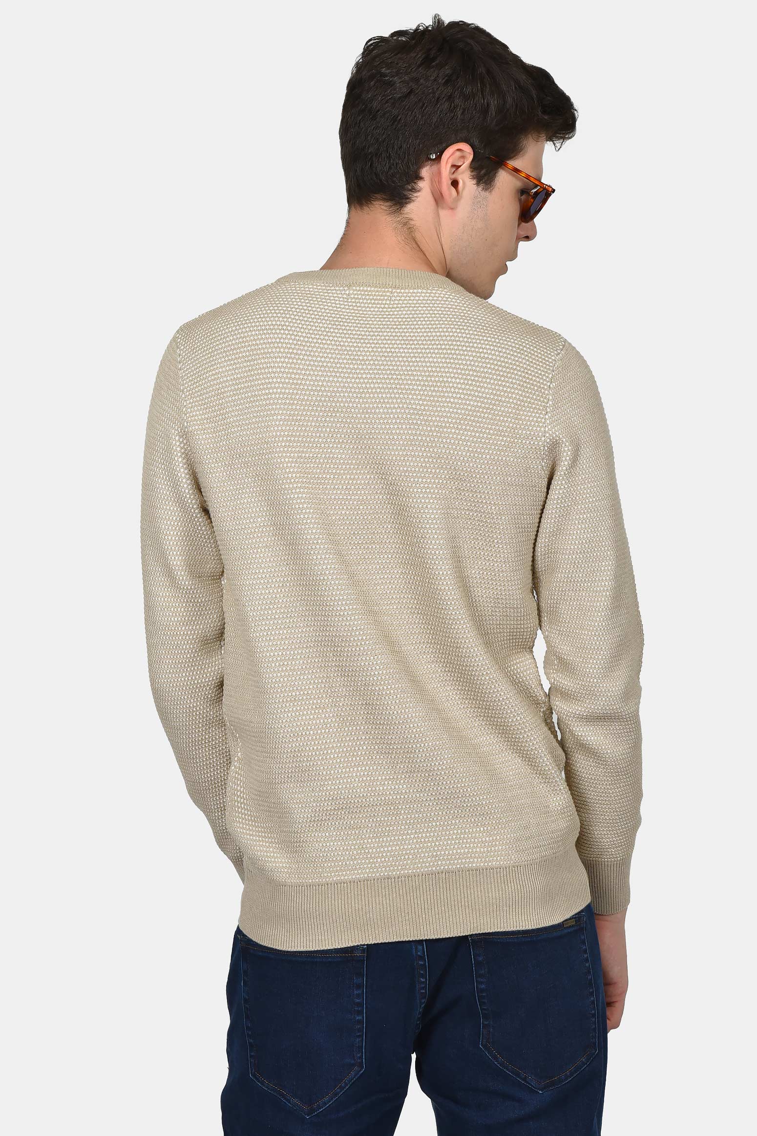 ανδρικό-πουλόβερ-normal-fit-με-ανάγλυφη-πλέξη