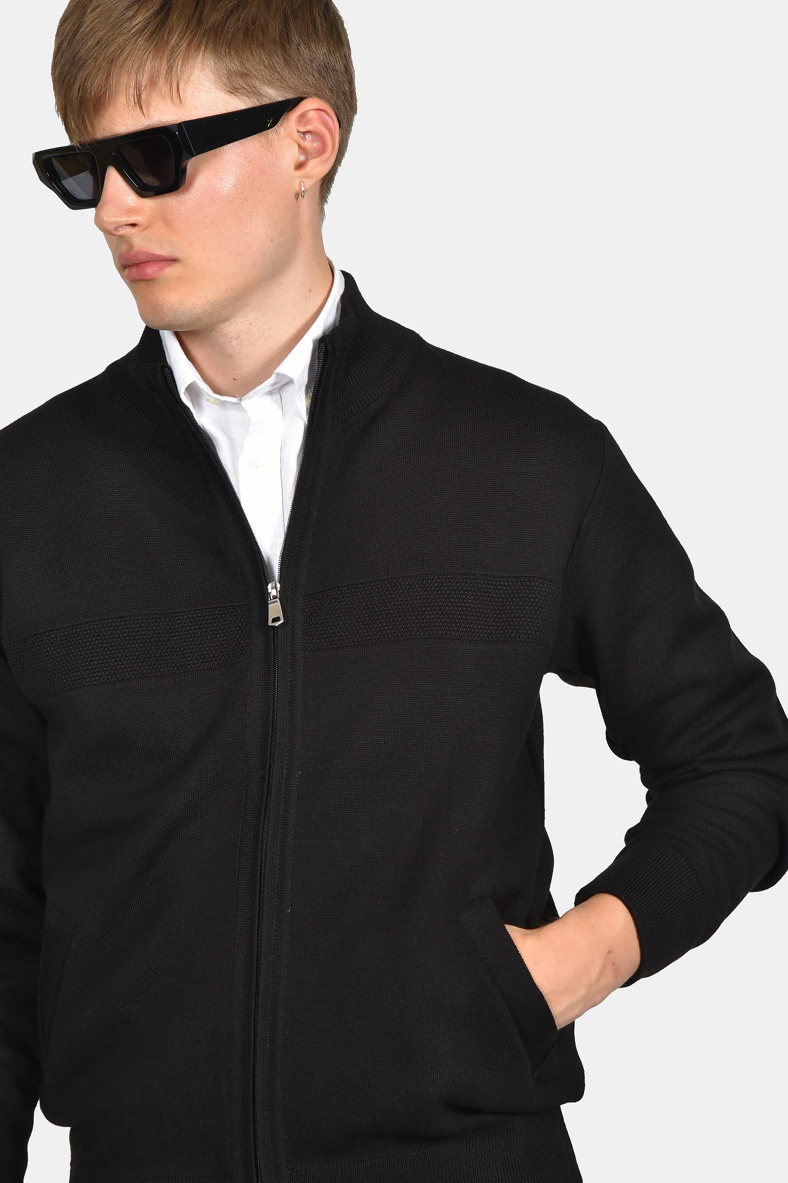 ανδρική-πλεκτή-ζακέτα-normal-fit-με-φερμουάρ
