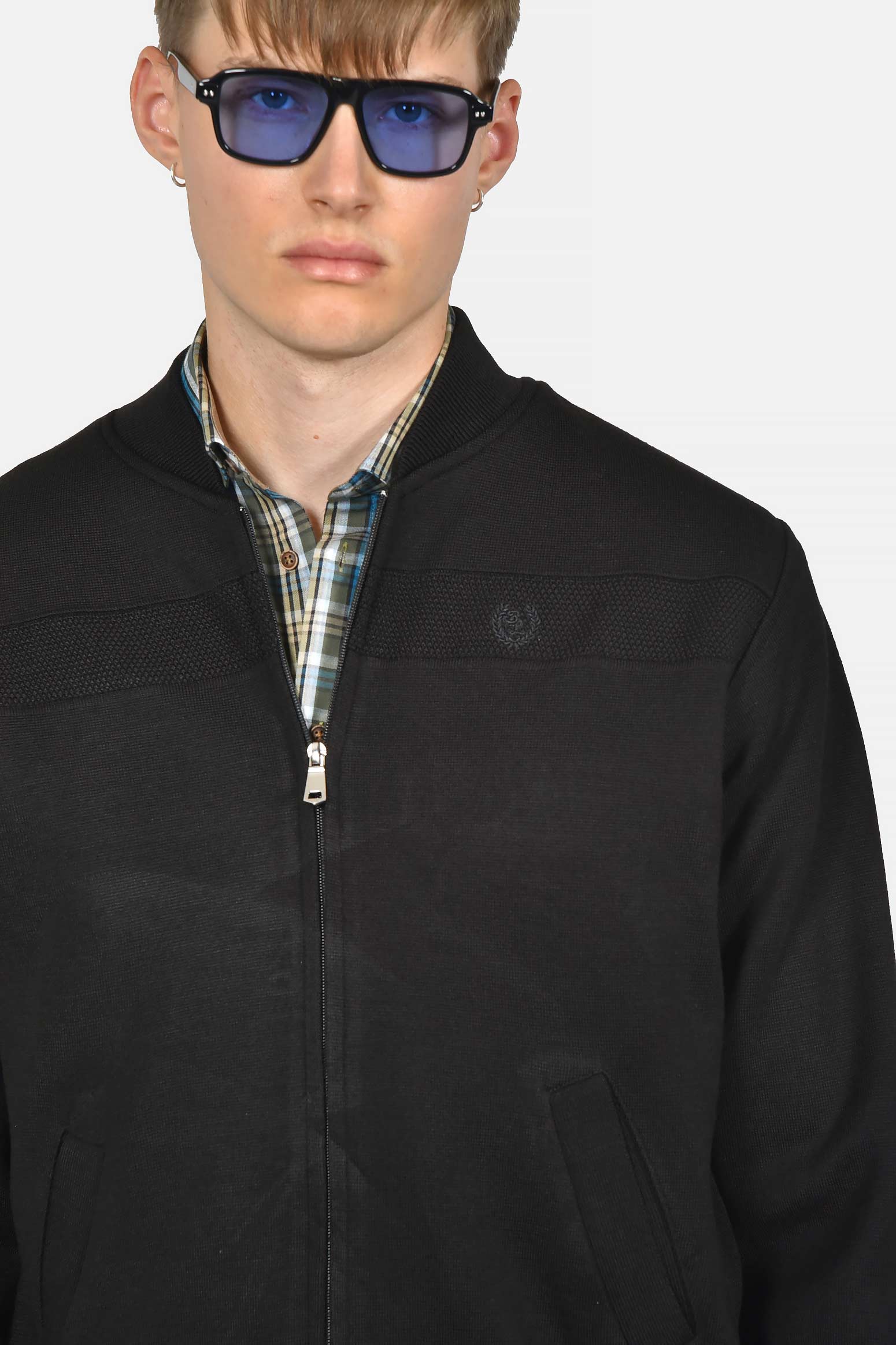 ανδρική-πλεκτή-ζακέτα-normal-fit-με-τσέπες-και-φερμουάρ