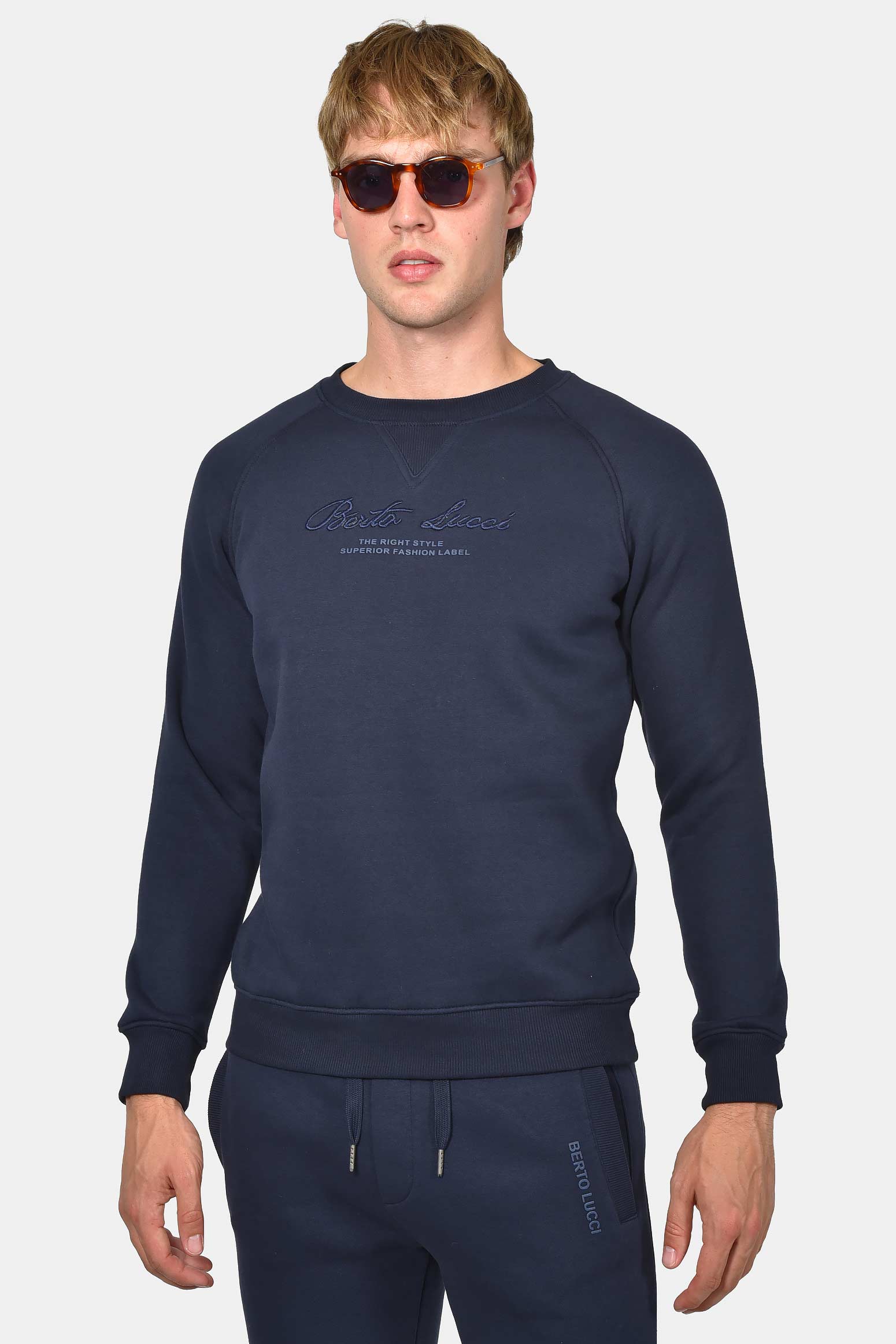 ανδρικό-φούτερ-με-κέντημα-berto-lucci