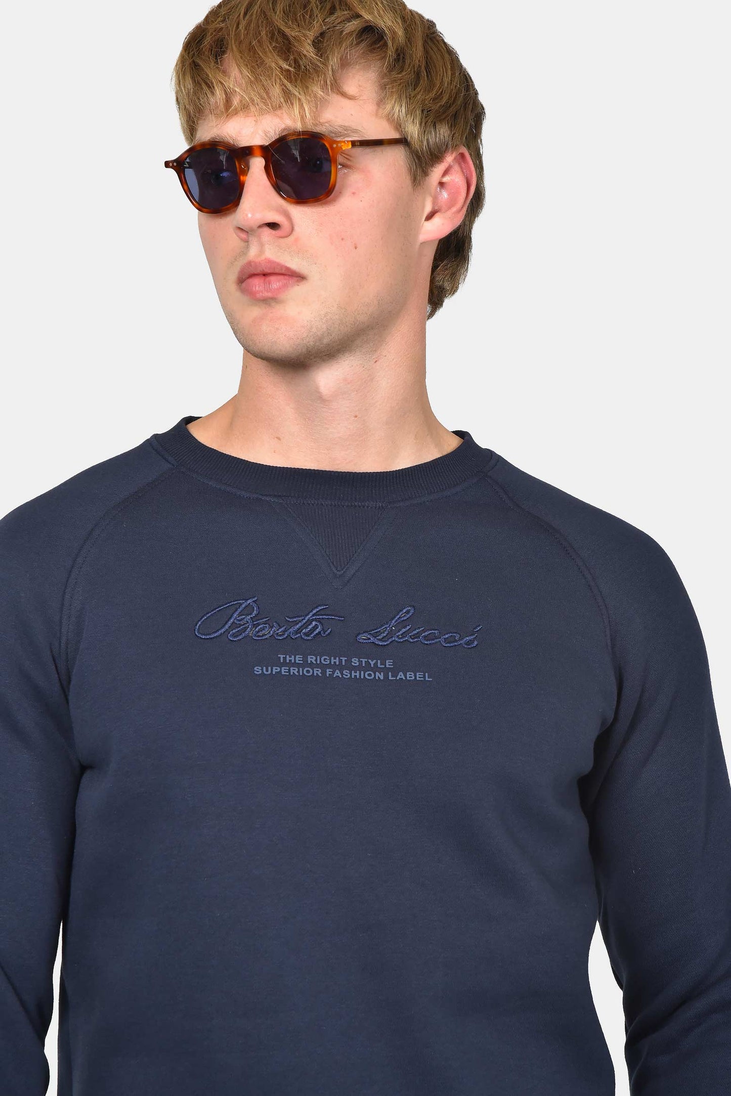 ανδρικό-φούτερ-με-κέντημα-berto-lucci