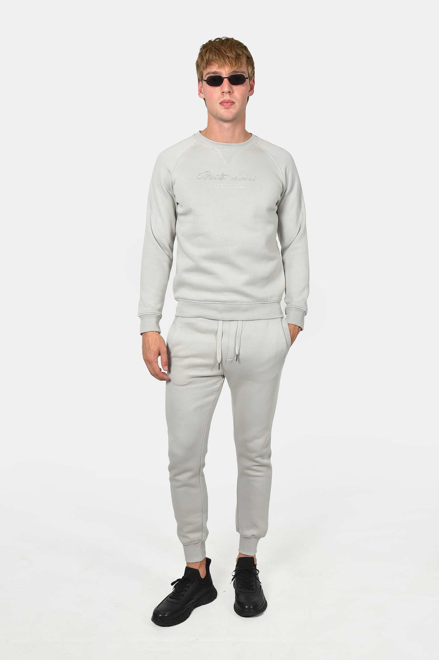 ανδρικό-φούτερ-με-κέντημα-berto-lucci