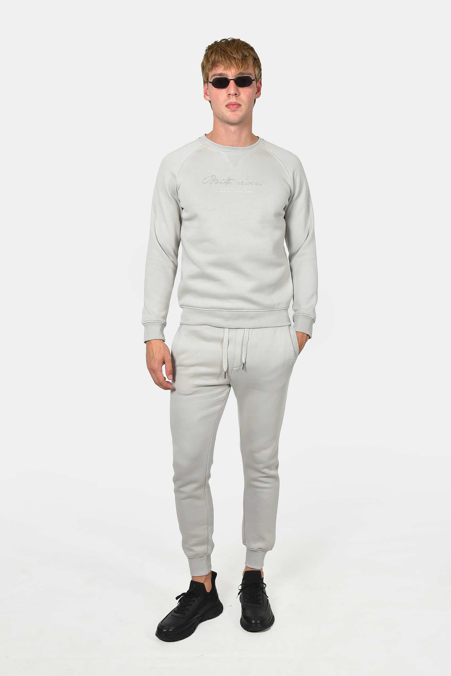 ανδρικό-φούτερ-με-κέντημα-berto-lucci